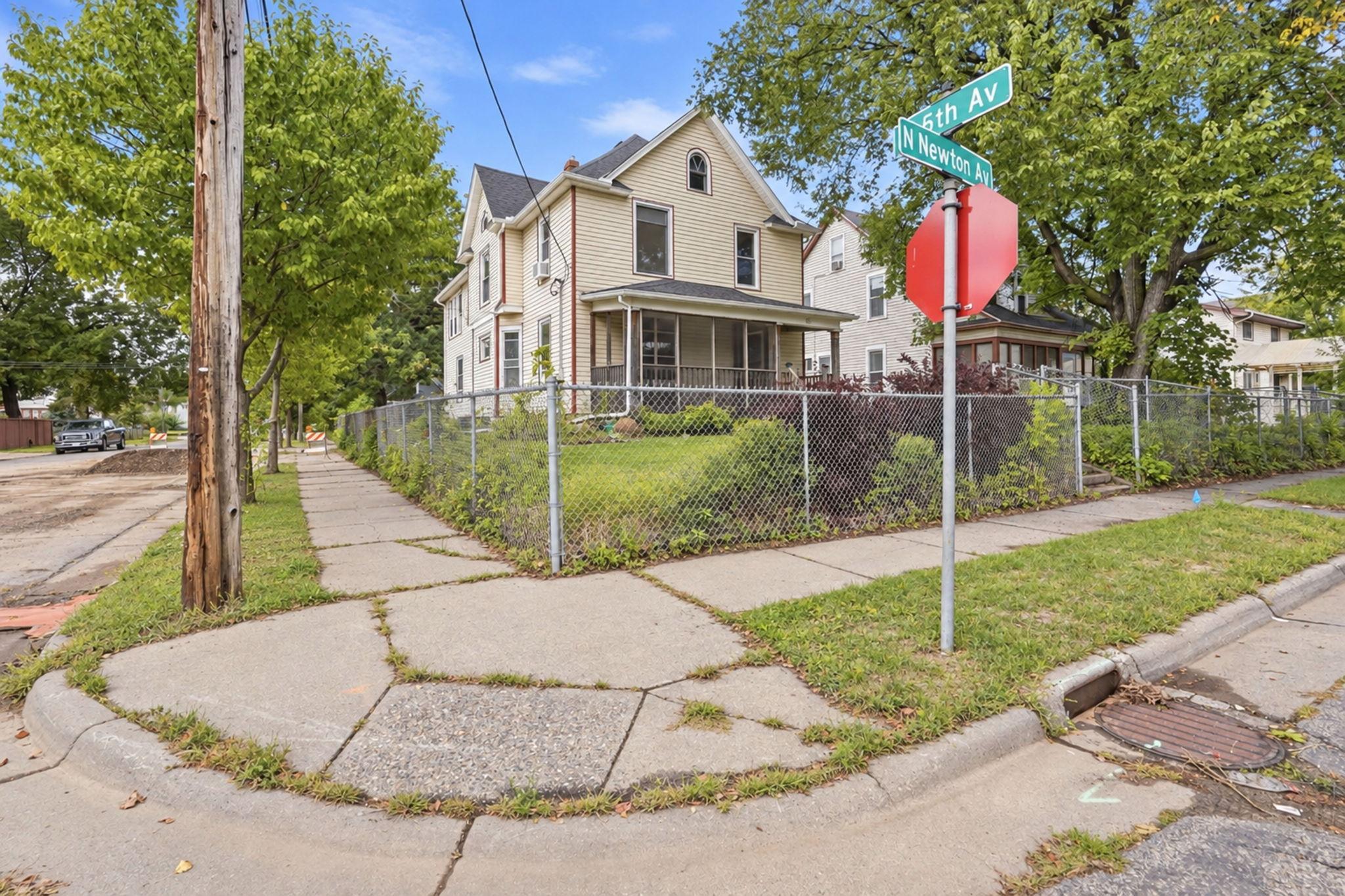 View of Residential Income at 501 Newton Avenue, Minneapolis MN 55405, Minneapolis (45 of 46) - Mike Wilen | Minnesota Team Real Estate