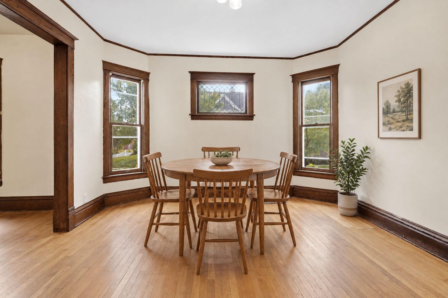 View of Residential Income at 501 Newton Avenue, Minneapolis MN 55405, Minneapolis (8 of 46) - Mike Wilen | Minnesota Team Real Estate