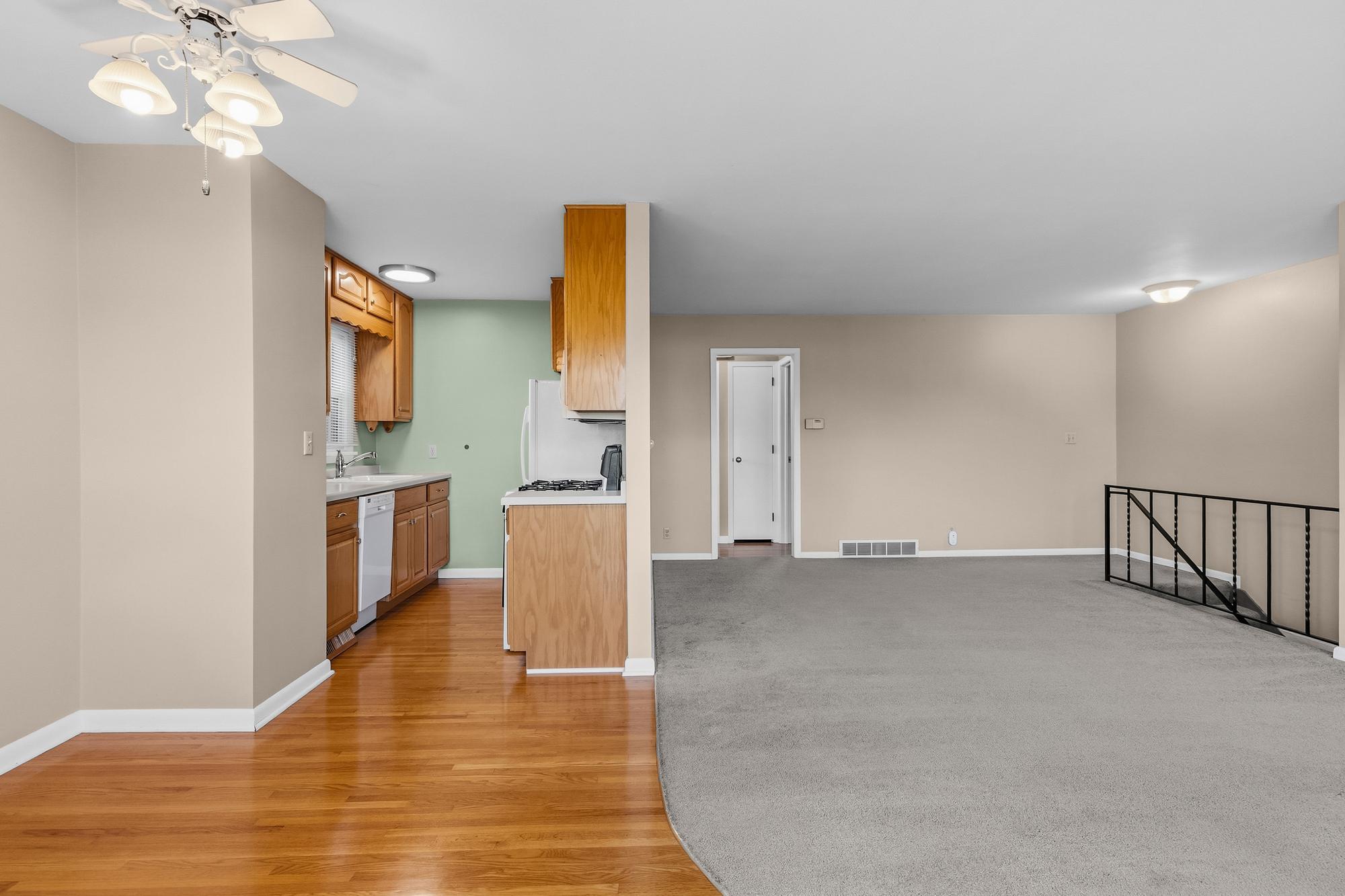 View of Residential at 1348 Colonial Drive, Roseville MN 55113, Roseville (18 of 26) - Mike Wilen | Minnesota Team Real Estate
