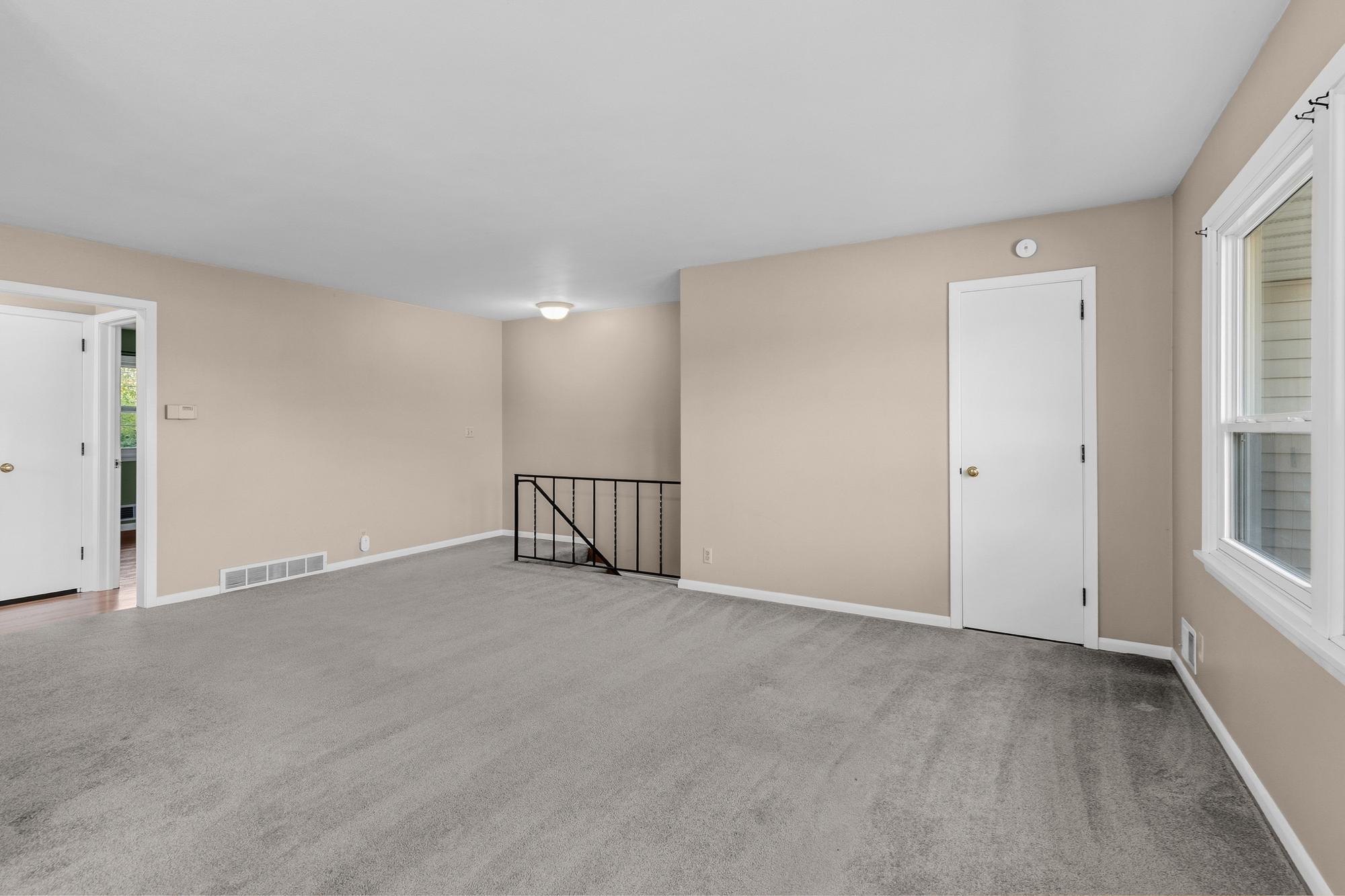View of Residential at 1348 Colonial Drive, Roseville MN 55113, Roseville (11 of 26) - Mike Wilen | Minnesota Team Real Estate
