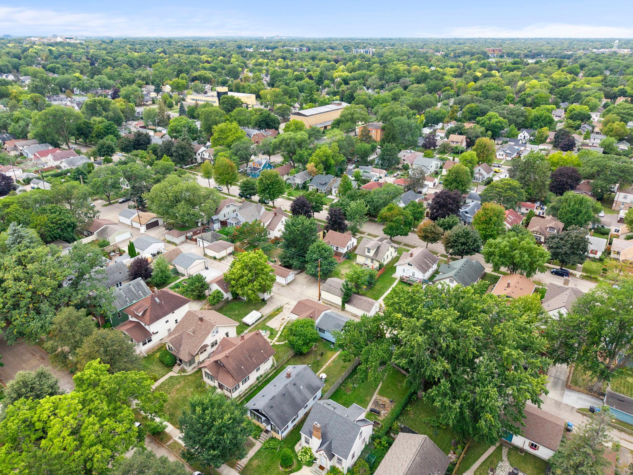 View of Residential at 4126 Sheridan Avenue, Minneapolis MN 55412, Minneapolis (39 of 41) - Mike Wilen | Minnesota Team Real Estate