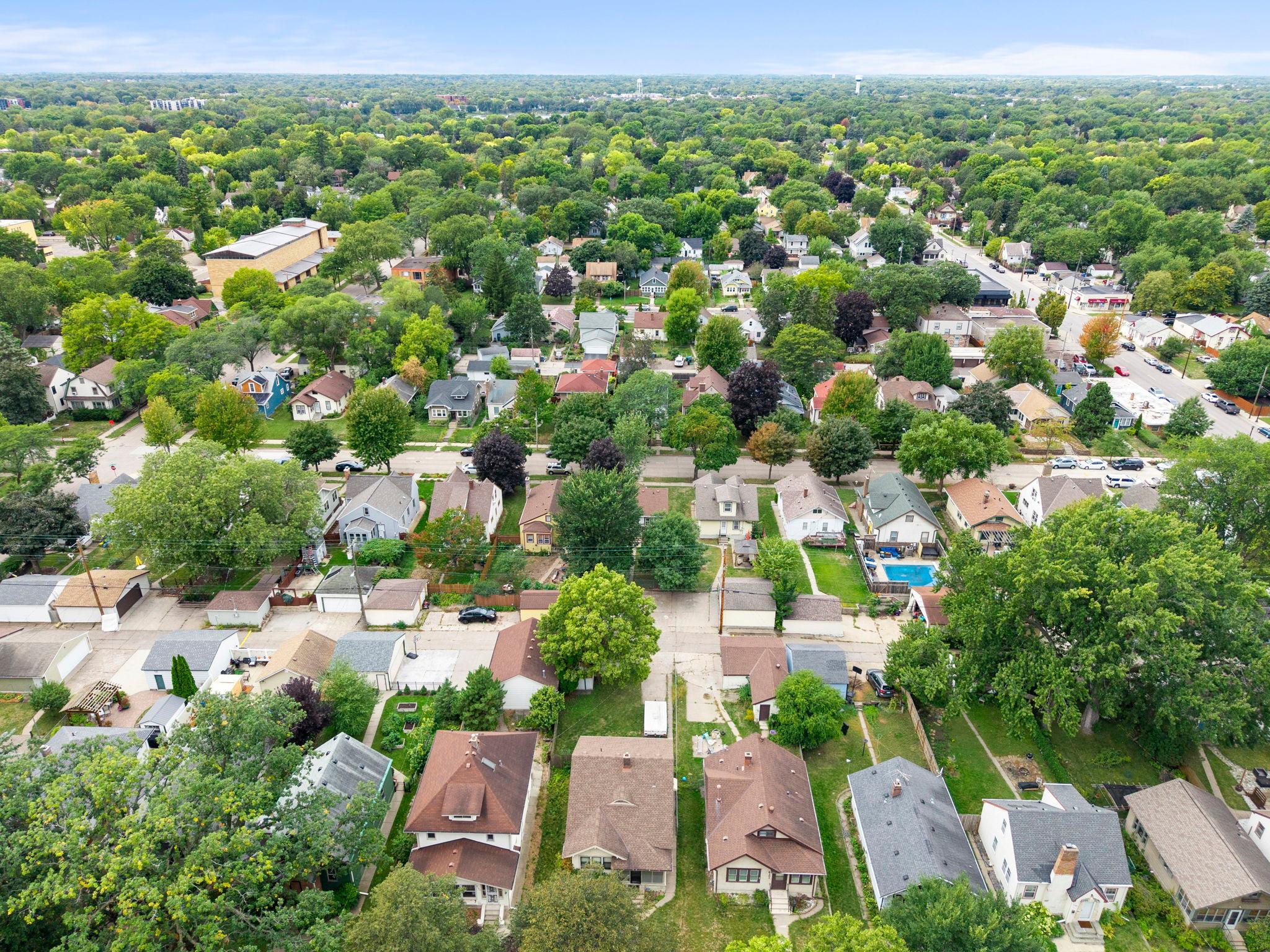View of Residential at 4126 Sheridan Avenue, Minneapolis MN 55412, Minneapolis (38 of 41) - Mike Wilen | Minnesota Team Real Estate