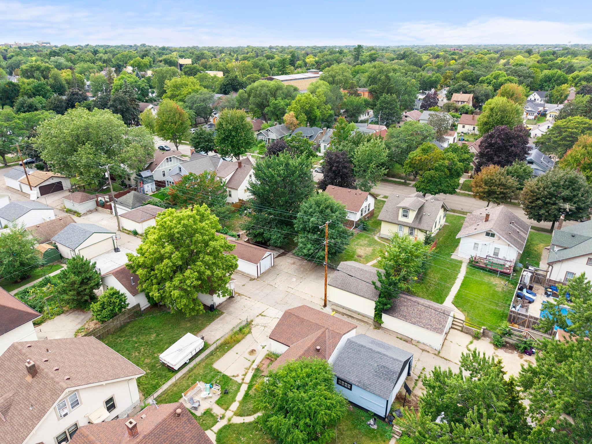 View of Residential at 4126 Sheridan Avenue, Minneapolis MN 55412, Minneapolis (33 of 41) - Mike Wilen | Minnesota Team Real Estate