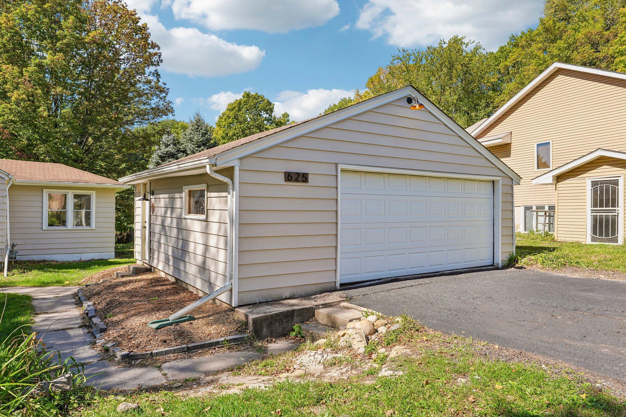 View of Residential at 625 Bear Avenue, Vadnais Heights MN 55127, Vadnais Heights (6 of 20) - Mike Wilen | Minnesota Team Real Estate