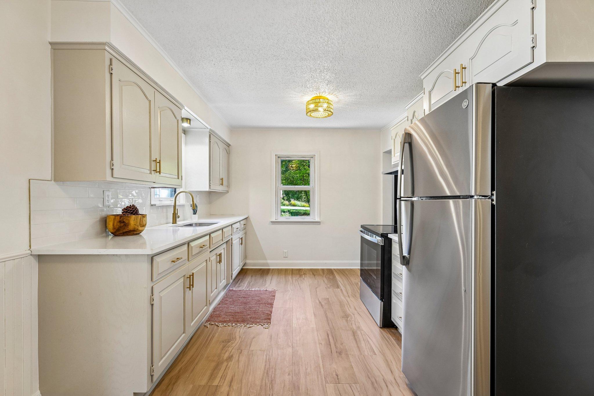 View of Residential at 625 Bear Avenue, Vadnais Heights MN 55127, Vadnais Heights (4 of 20) - Mike Wilen | Minnesota Team Real Estate