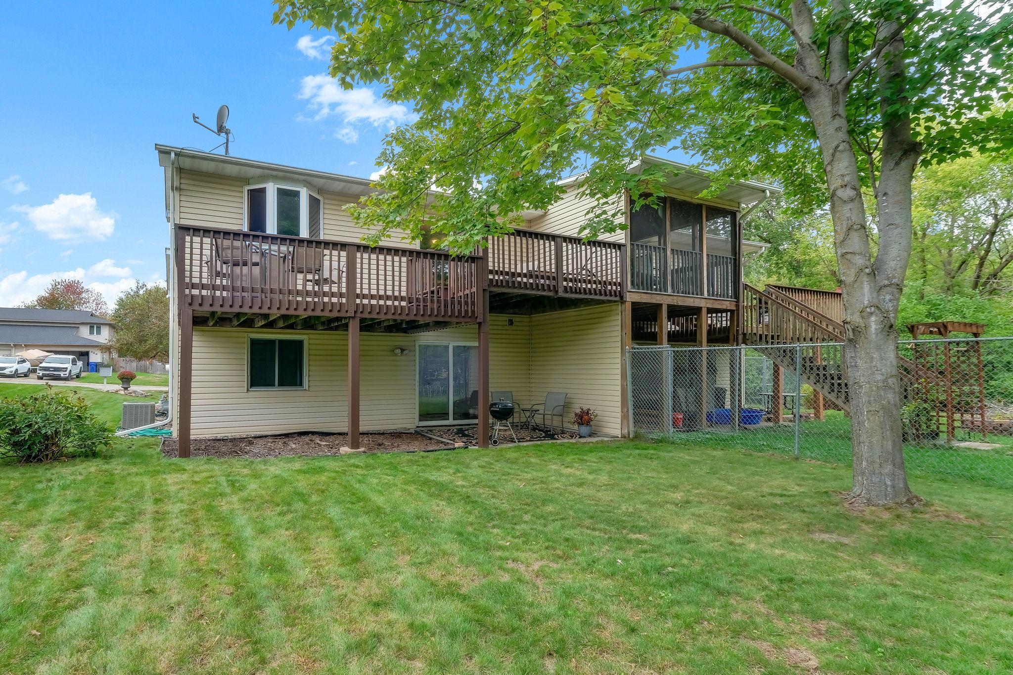 View of Residential at 278 Morningside Circle, Saint Paul MN 55119, Saint Paul (32 of 36) - Mike Wilen | Minnesota Team Real Estate