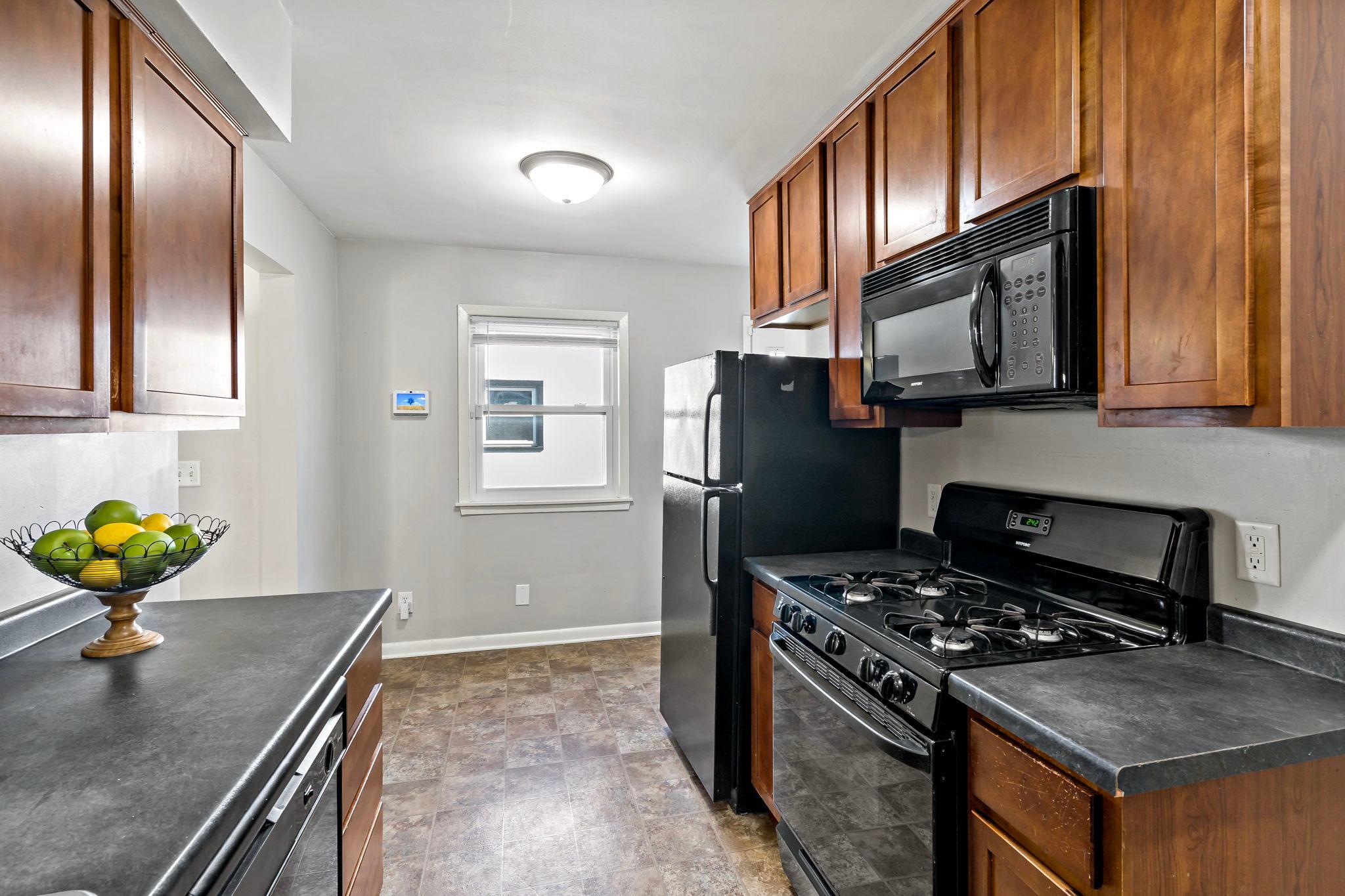 View of Residential at 63 Iowa Avenue, Saint Paul MN 55117, Saint Paul (33 of 46) - Mike Wilen | Minnesota Team Real Estate