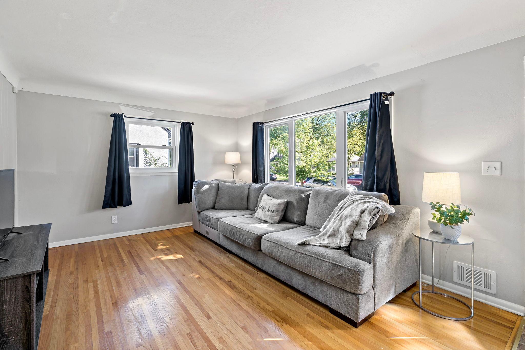 View of Residential at 63 Iowa Avenue, Saint Paul MN 55117, Saint Paul (7 of 46) - Mike Wilen | Minnesota Team Real Estate