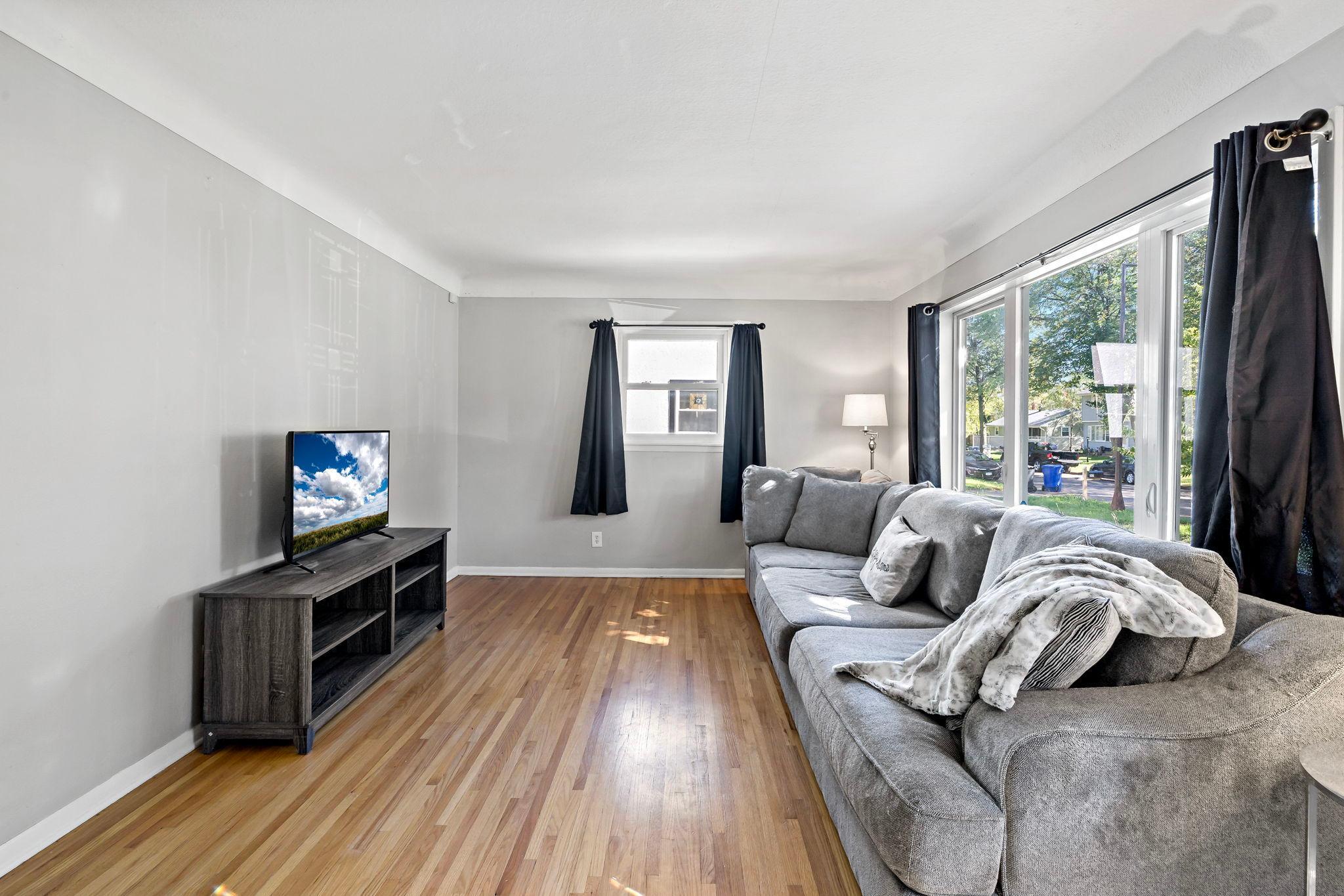 View of Residential at 63 Iowa Avenue, Saint Paul MN 55117, Saint Paul (31 of 46) - Mike Wilen | Minnesota Team Real Estate