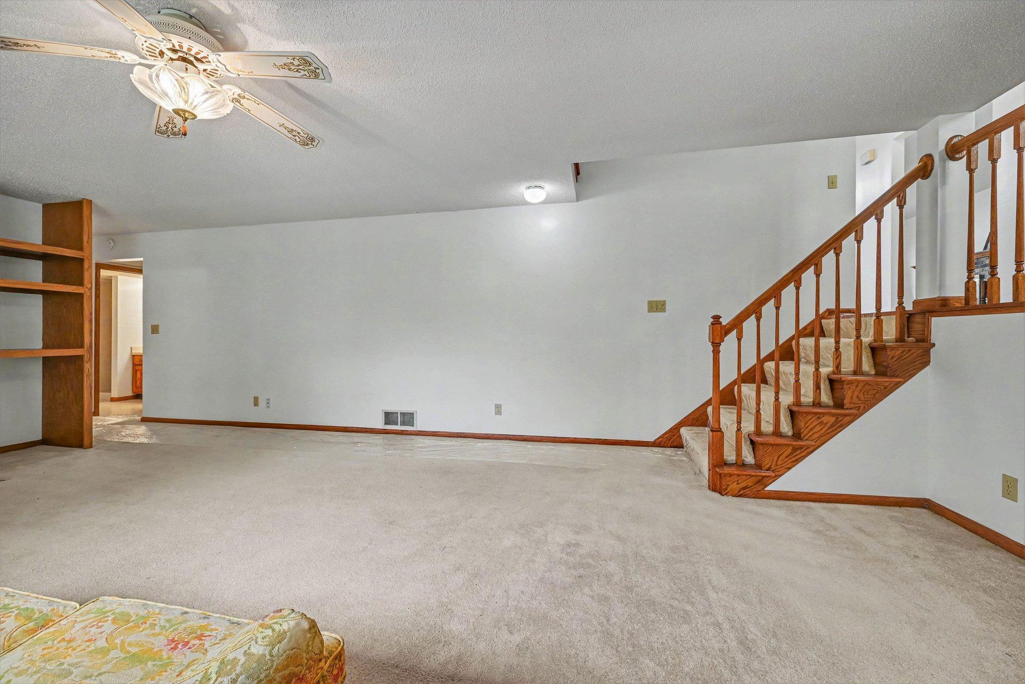 View of Residential at 2522 Windsor Lane, Woodbury MN 55125, Woodbury (29 of 40) - Mike Wilen | Minnesota Team Real Estate
