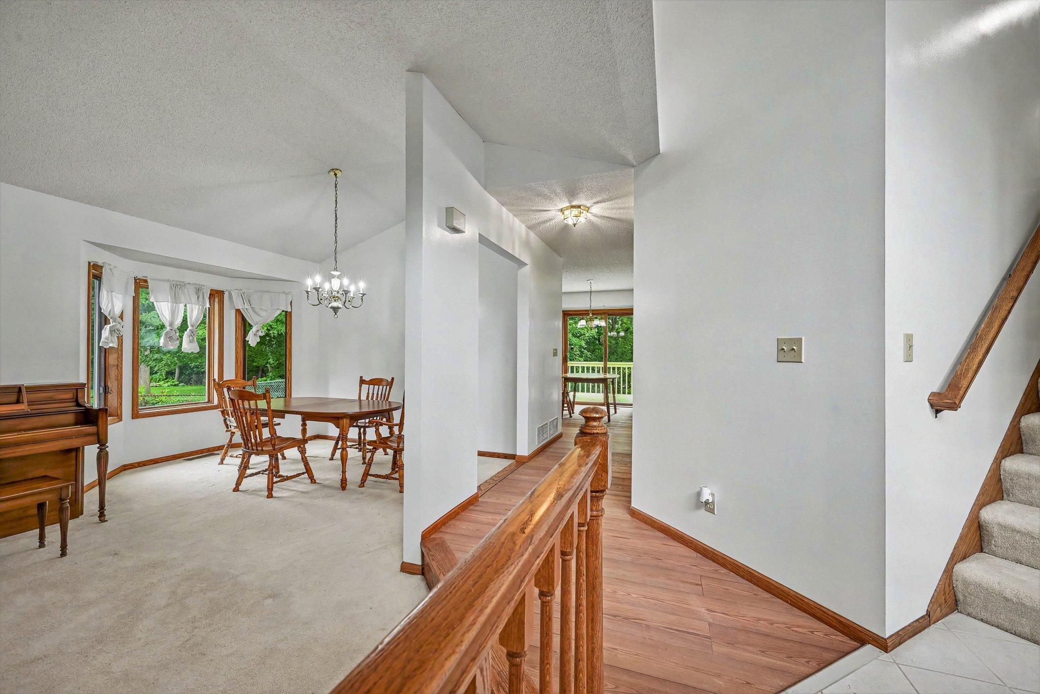 View of Residential at 2522 Windsor Lane, Woodbury MN 55125, Woodbury (19 of 40) - Mike Wilen | Minnesota Team Real Estate