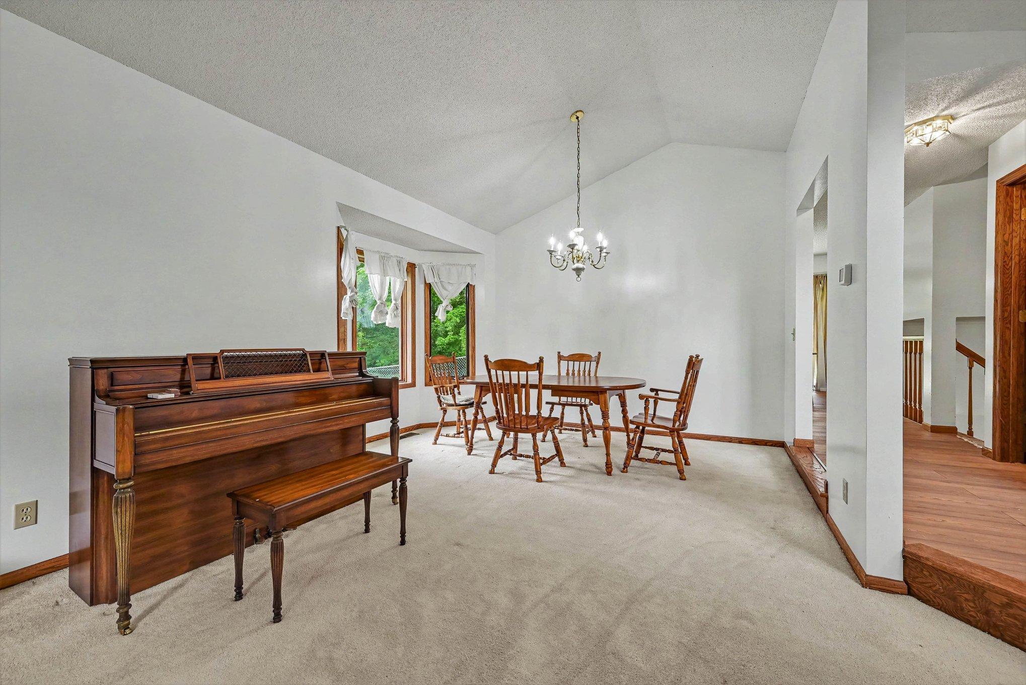 View of Residential at 2522 Windsor Lane, Woodbury MN 55125, Woodbury (10 of 40) - Mike Wilen | Minnesota Team Real Estate