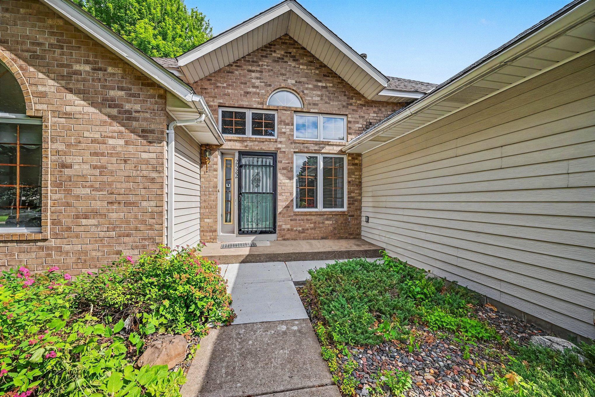 View of Residential at 2522 Windsor Lane, Woodbury MN 55125, Woodbury (4 of 40) - Mike Wilen | Minnesota Team Real Estate