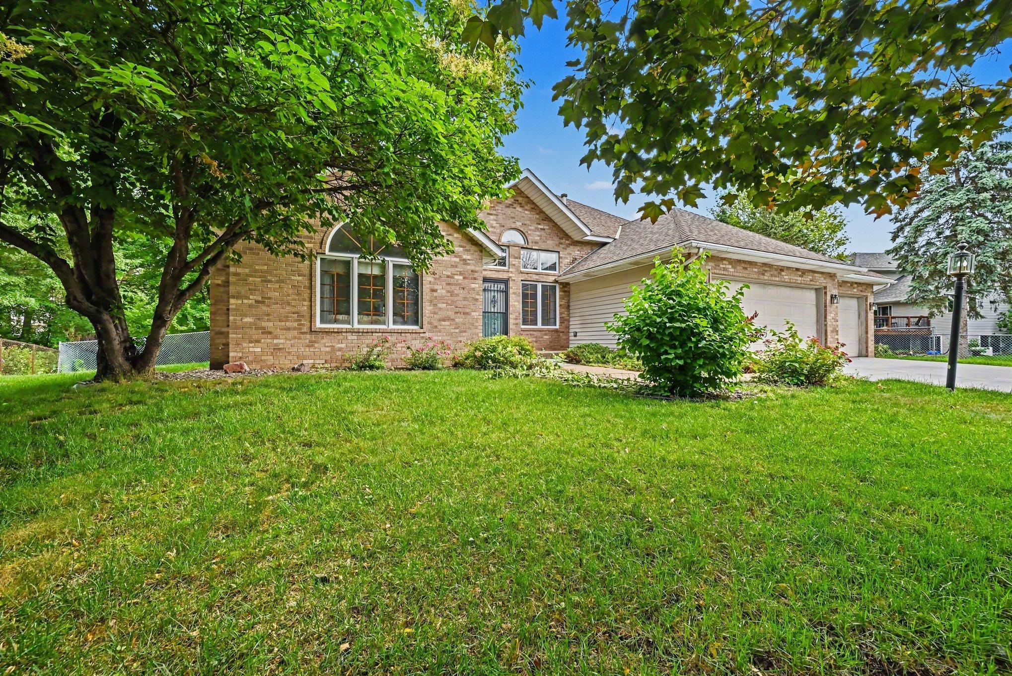 View of Residential at 2522 Windsor Lane, Woodbury MN 55125, Woodbury (2 of 40) - Mike Wilen | Minnesota Team Real Estate