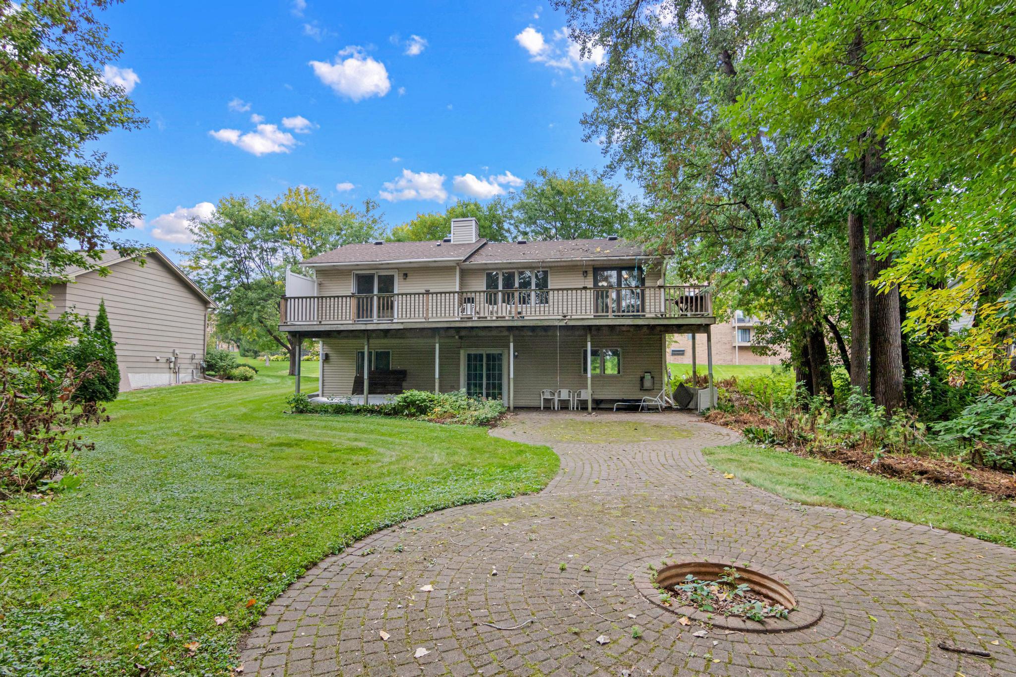 View of Residential at 6933 Magda Drive, Maple Grove MN 55369, Maple Grove (3 of 27) - Mike Wilen | Minnesota Team Real Estate