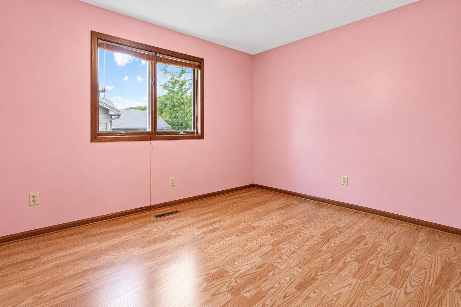 View of Residential at 6933 Magda Drive, Maple Grove MN 55369, Maple Grove (12 of 27) - Mike Wilen | Minnesota Team Real Estate