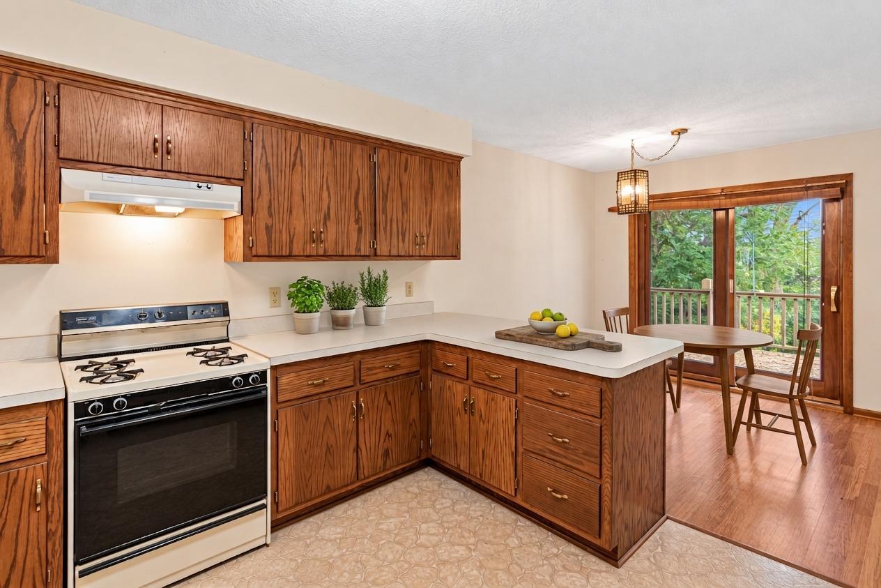 View of Residential at 6933 Magda Drive, Maple Grove MN 55369, Maple Grove (11 of 35) - Mike Wilen | Minnesota Team Real Estate
