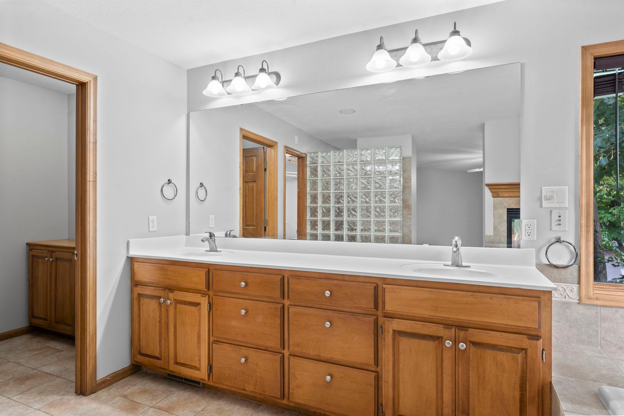 View of Residential at 8915 Umbria Place, Maple Grove MN 55311, Maple Grove (20 of 23) - Mike Wilen | Minnesota Team Real Estate