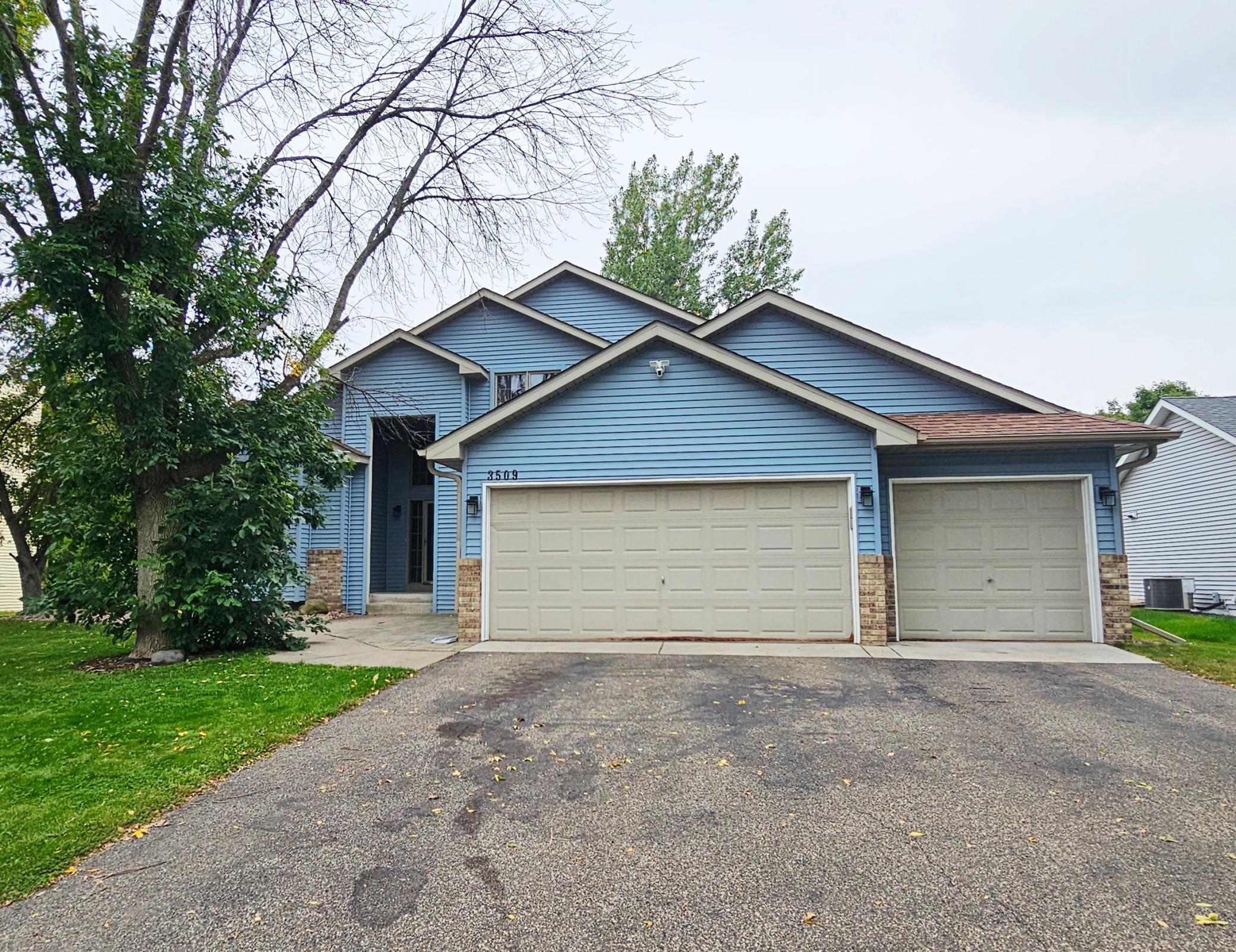 View of Residential at 3509 91st Crescent, Brooklyn Park MN 55443, Brooklyn Park (4 of 41) - Mike Wilen | Minnesota Team Real Estate