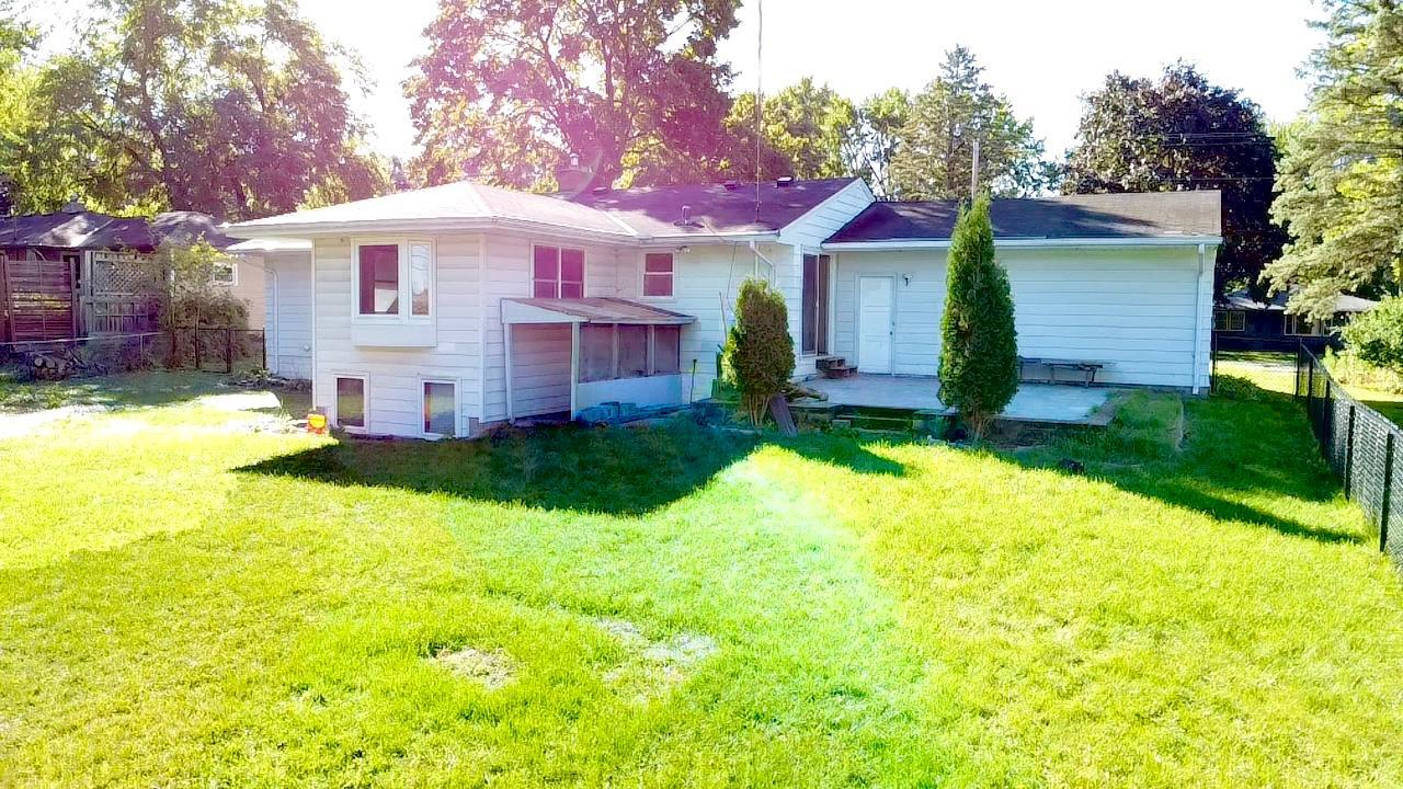 View of Residential at 795 County Road B2, Roseville MN 55113, Roseville (4 of 32) - Mike Wilen | Minnesota Team Real Estate