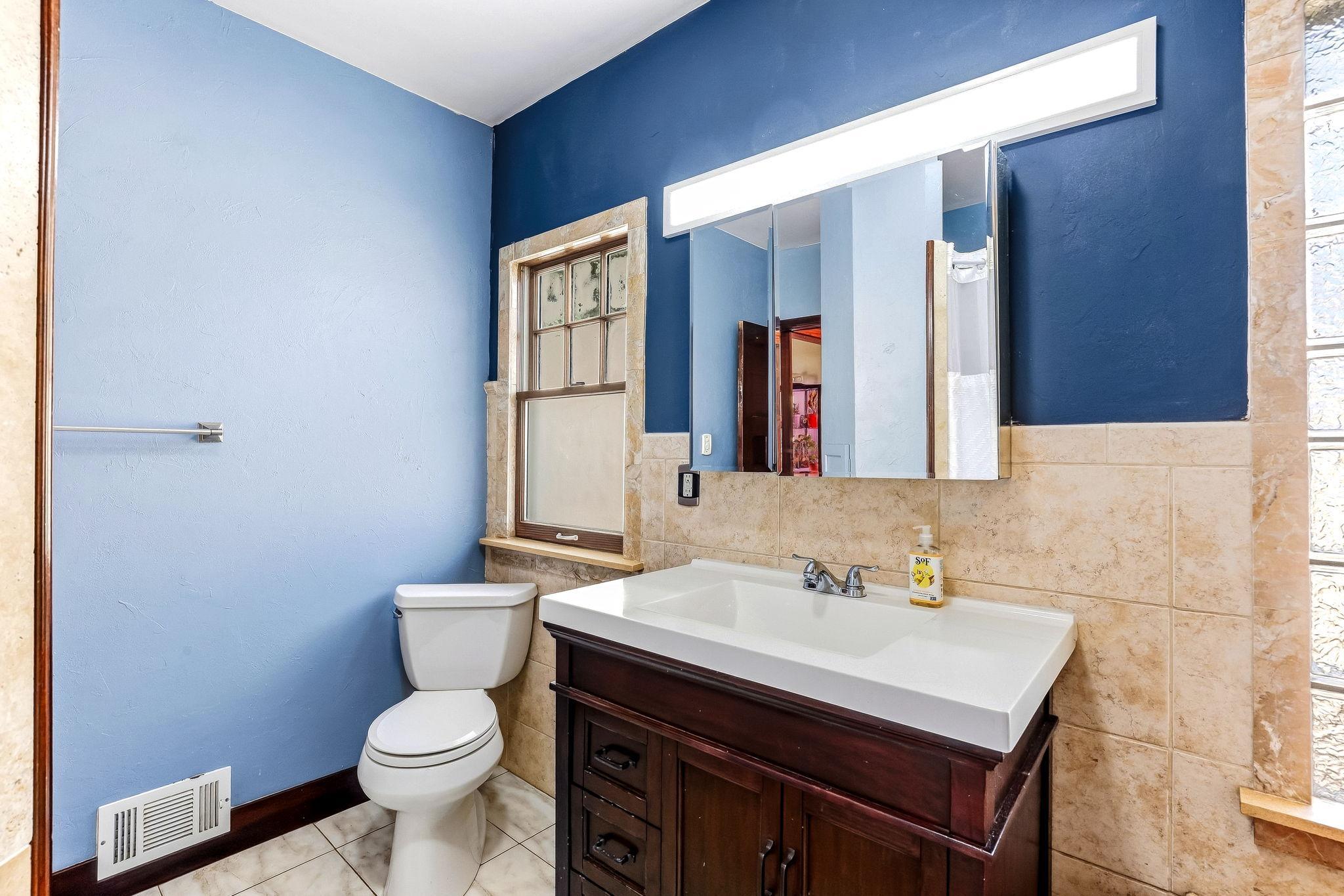 View of Residential at 4106 Vincent Avenue, Minneapolis MN 55412, Minneapolis (22 of 37) - Mike Wilen | Minnesota Team Real Estate