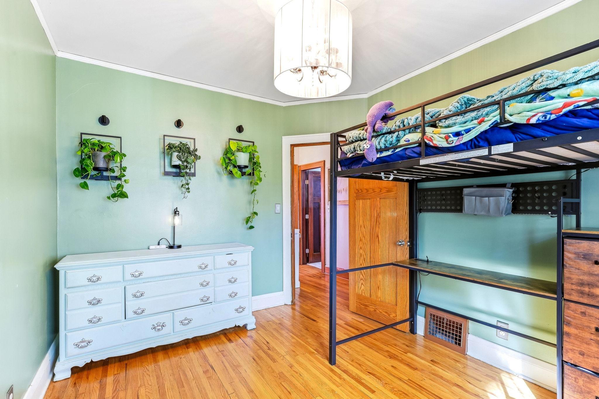 View of Residential at 4106 Vincent Avenue, Minneapolis MN 55412, Minneapolis (20 of 37) - Mike Wilen | Minnesota Team Real Estate