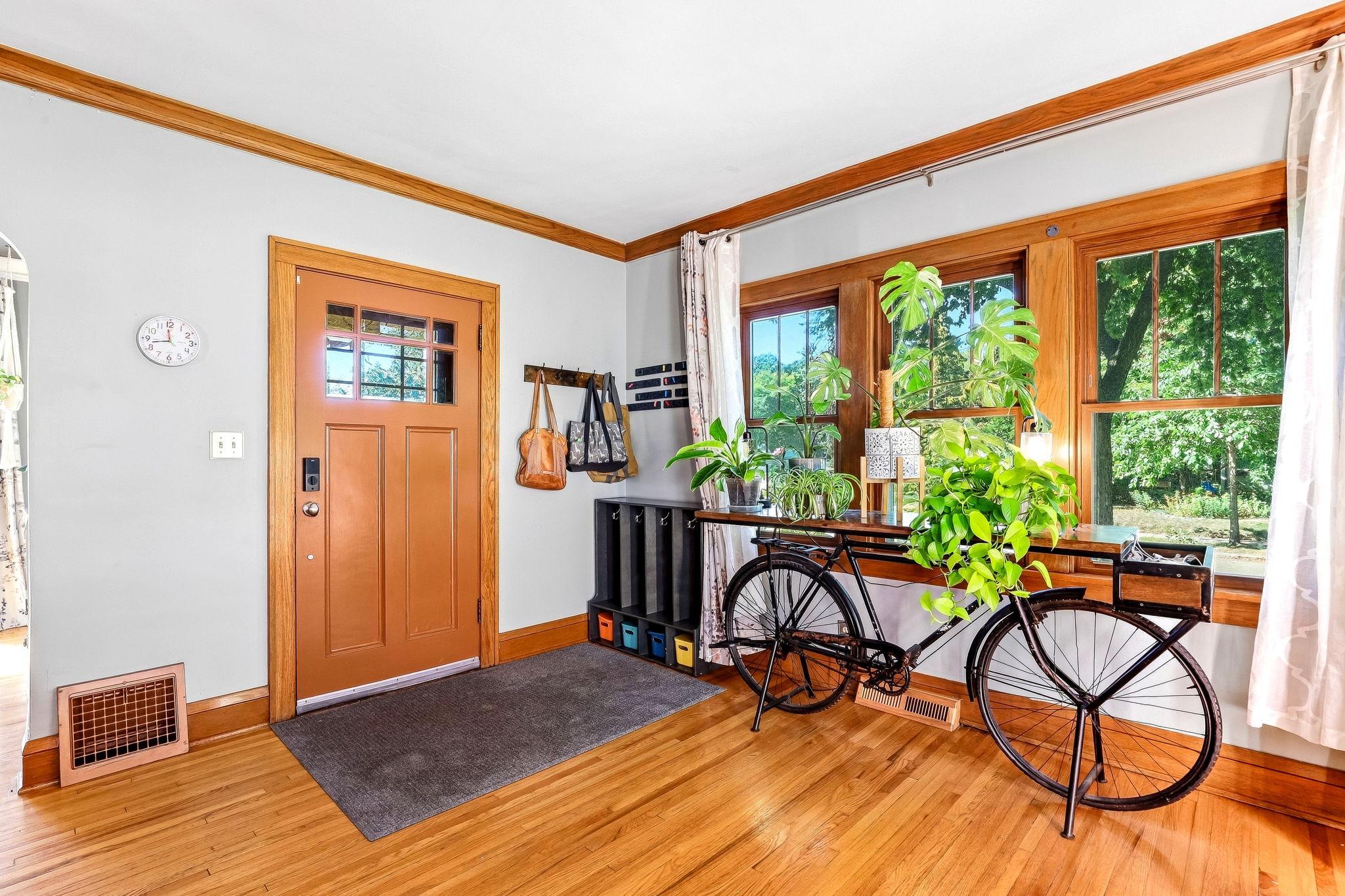 View of Residential at 4106 Vincent Avenue, Minneapolis MN 55412, Minneapolis (4 of 37) - Mike Wilen | Minnesota Team Real Estate