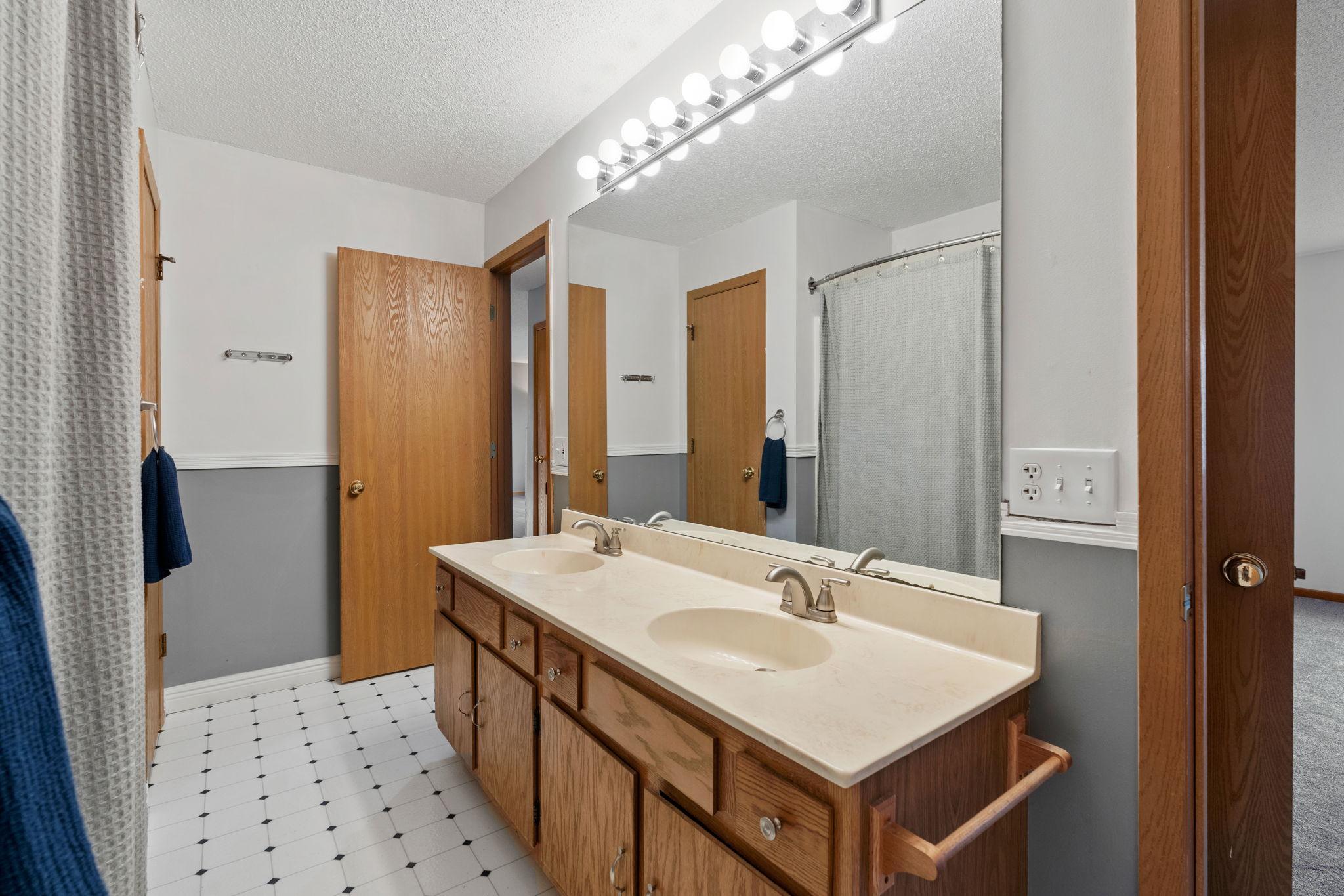 View of Residential at 15813 Griffon Path, Apple Valley MN 55124, Apple Valley (24 of 66) - Mike Wilen | Minnesota Team Real Estate