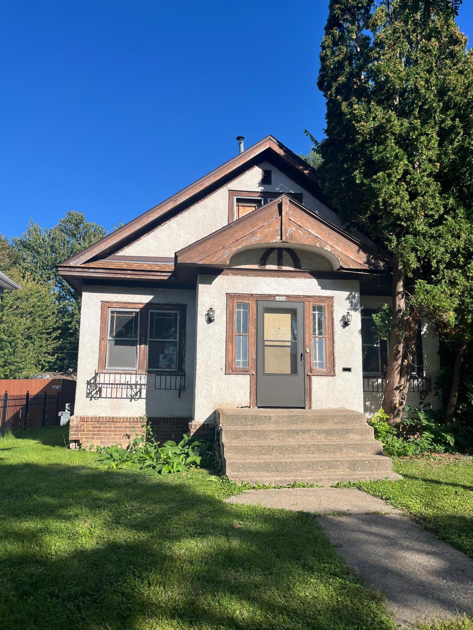 View of Single Family at 1020 Vincent Avenue, Minneapolis - Mike Wilen | Minnesota Team Real Estate