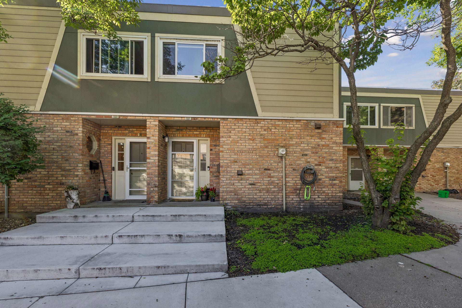 View of Residential at 7227 Franklin Avenue, Saint Louis Park MN 55426, Saint Louis Park (2 of 29) - Mike Wilen | Minnesota Team Real Estate