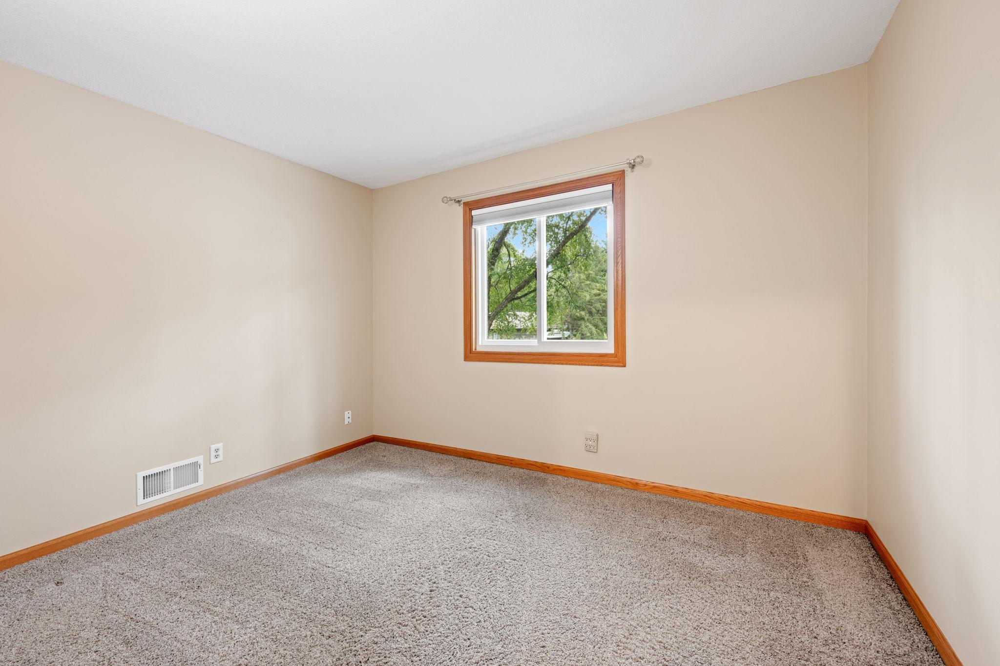 View of Residential at 7476 Jeffery Lane, Cottage Grove MN 55016, Cottage Grove (14 of 28) - Mike Wilen | Minnesota Team Real Estate
