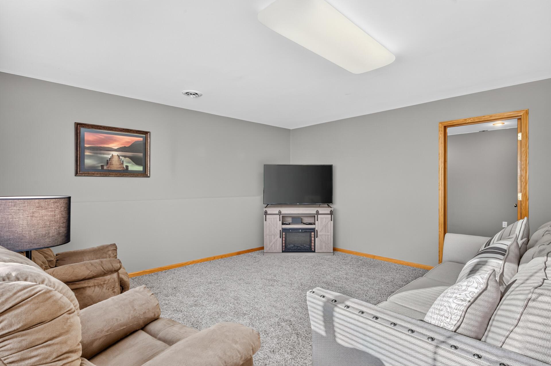 View of Residential at 20365 Eidelweiss Street, Oak Grove MN 55011, Oak Grove (38 of 70) - Mike Wilen | Minnesota Team Real Estate