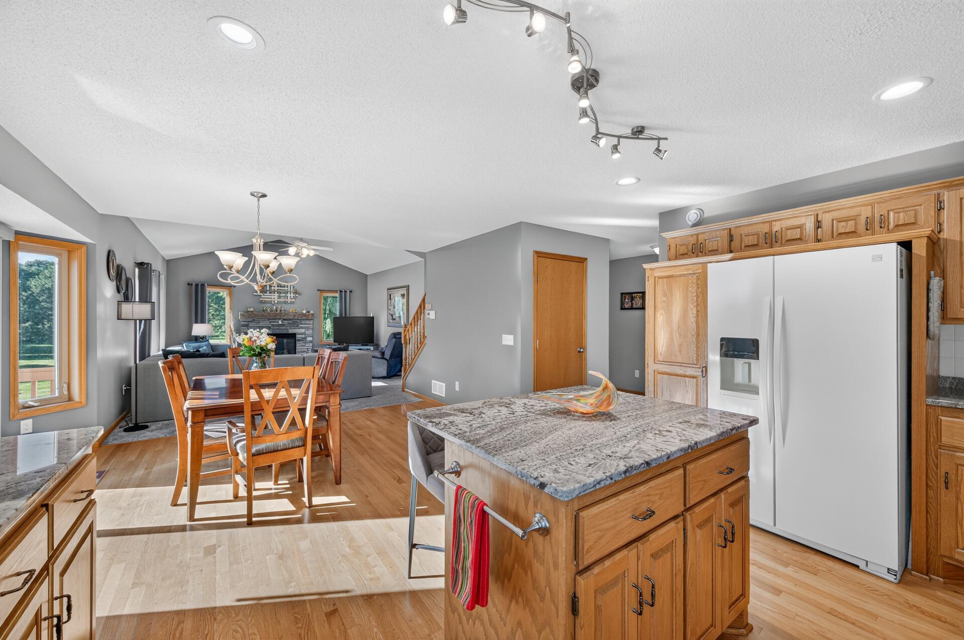 View of Residential at 20365 Eidelweiss Street, Oak Grove MN 55011, Oak Grove (17 of 70) - Mike Wilen | Minnesota Team Real Estate