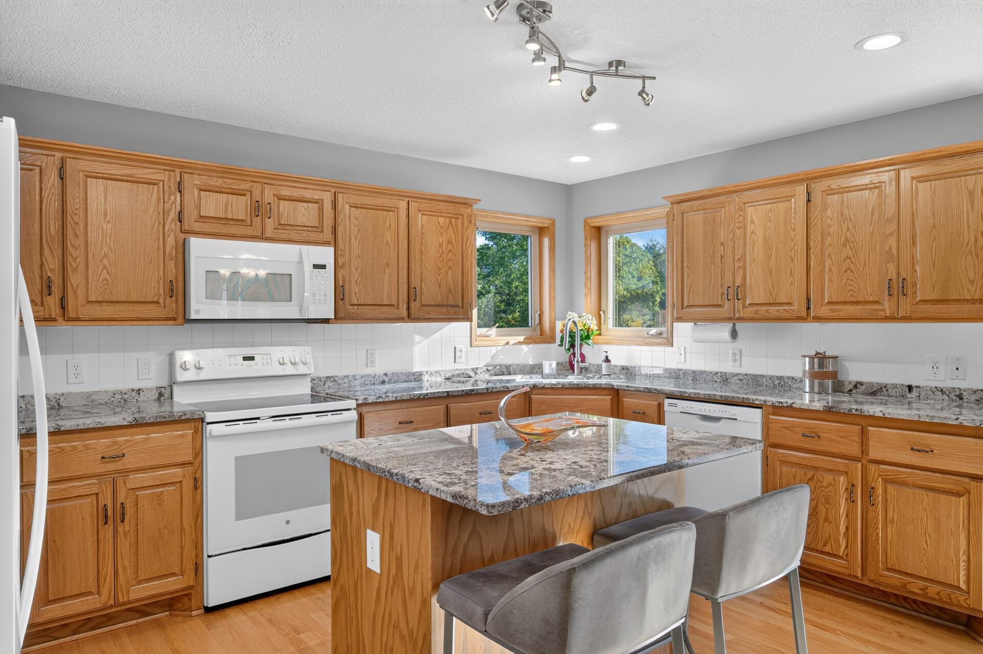 View of Residential at 20365 Eidelweiss Street, Oak Grove MN 55011, Oak Grove (13 of 70) - Mike Wilen | Minnesota Team Real Estate