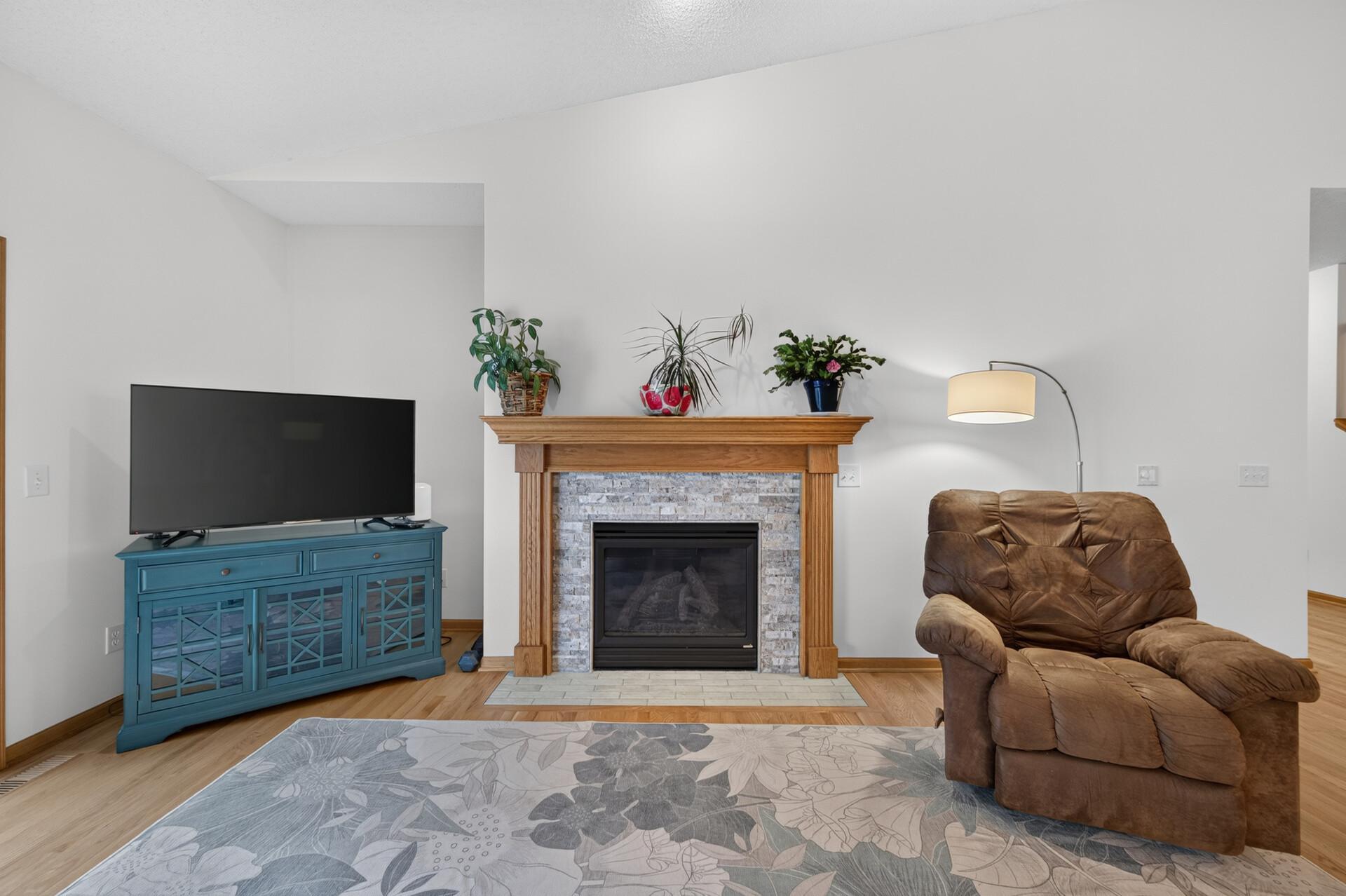 View of Residential at 3896 Darling Drive, Woodbury MN 55125, Woodbury (12 of 43) - Mike Wilen | Minnesota Team Real Estate