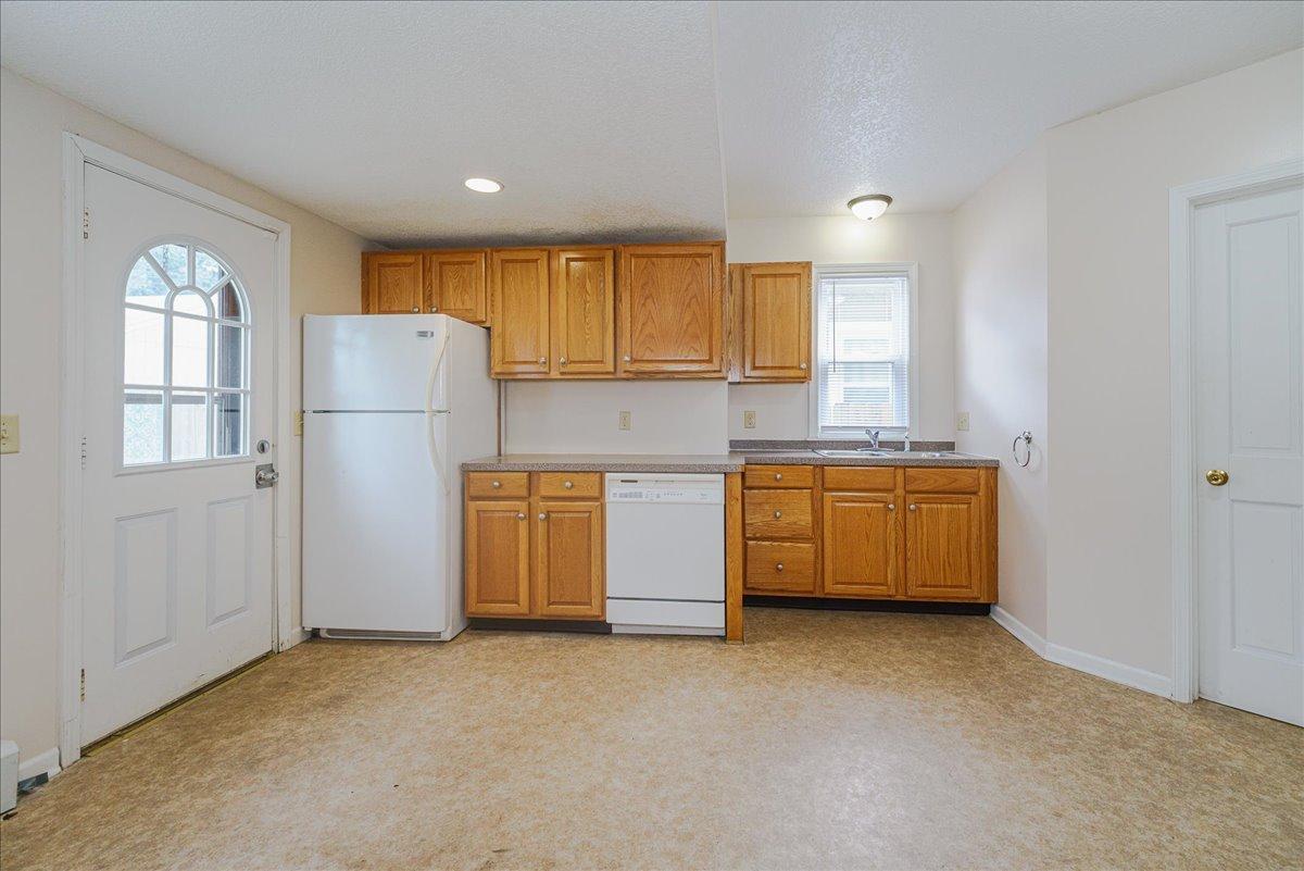 View of Residential at 843 Ivy Avenue, Saint Paul MN 55106, Saint Paul (27 of 27) - Mike Wilen | Minnesota Team Real Estate