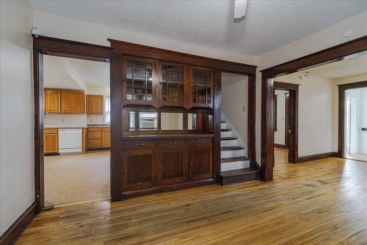 View of Residential at 843 Ivy Avenue, Saint Paul MN 55106, Saint Paul (29 of 39) - Mike Wilen | Minnesota Team Real Estate