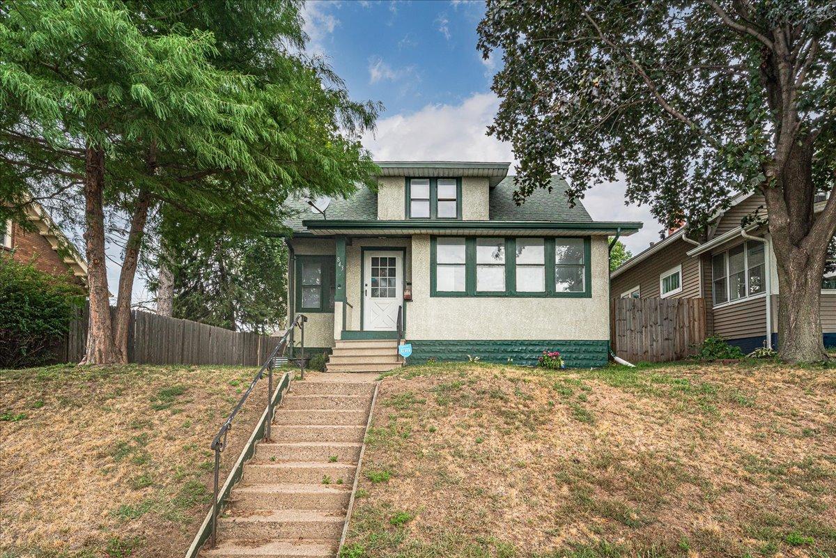 View of Single Family at 843 Ivy Avenue, Saint Paul - Mike Wilen | Minnesota Team Real Estate