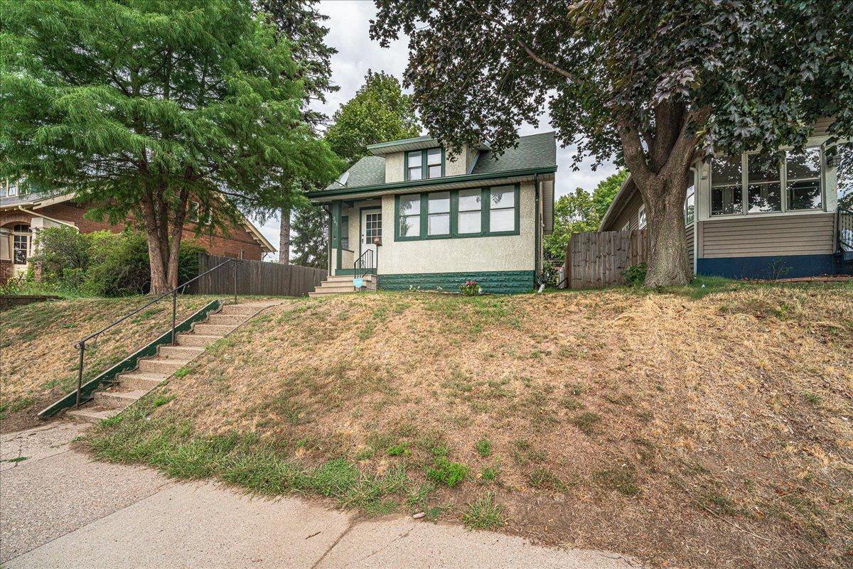 View of Residential at 843 Ivy Avenue, Saint Paul MN 55106, Saint Paul (35 of 39) - Mike Wilen | Minnesota Team Real Estate