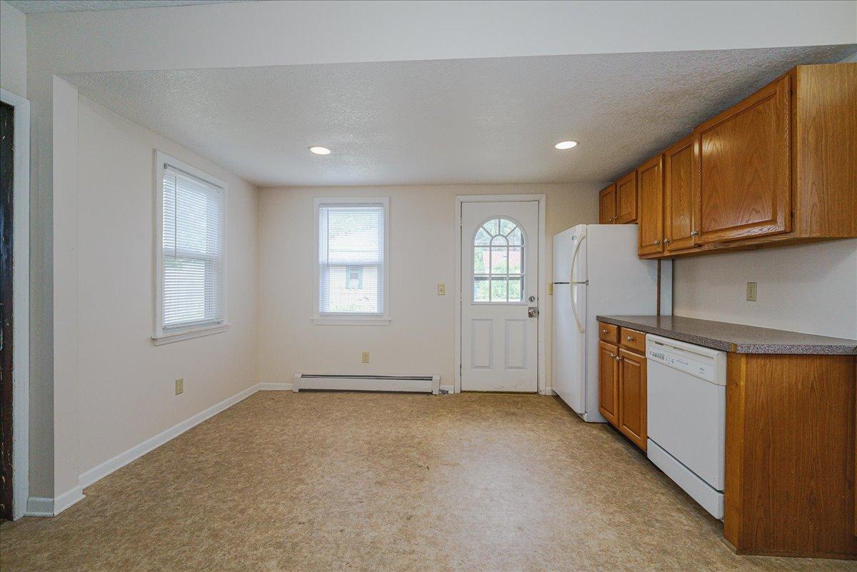 View of Residential at 843 Ivy Avenue, Saint Paul MN 55106, Saint Paul (4 of 27) - Mike Wilen | Minnesota Team Real Estate