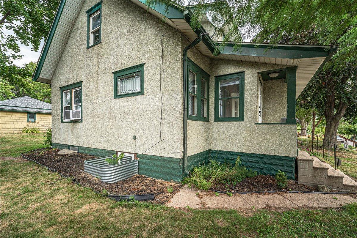 View of Residential at 843 Ivy Avenue, Saint Paul MN 55106, Saint Paul (39 of 39) - Mike Wilen | Minnesota Team Real Estate