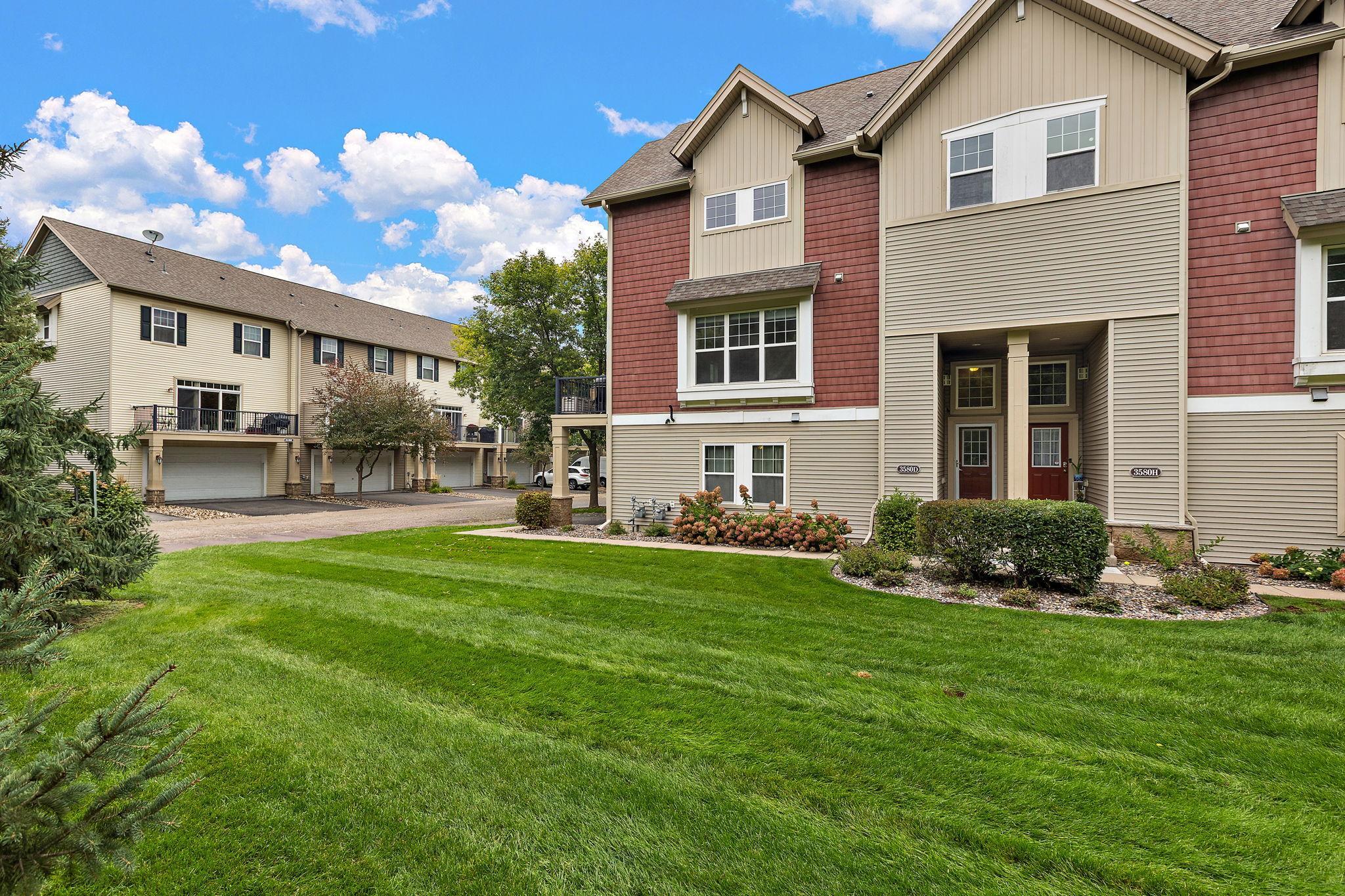 View of Residential at 3580 Hazel Trail #D, Woodbury MN 55129, Woodbury (28 of 30) - Mike Wilen | Minnesota Team Real Estate