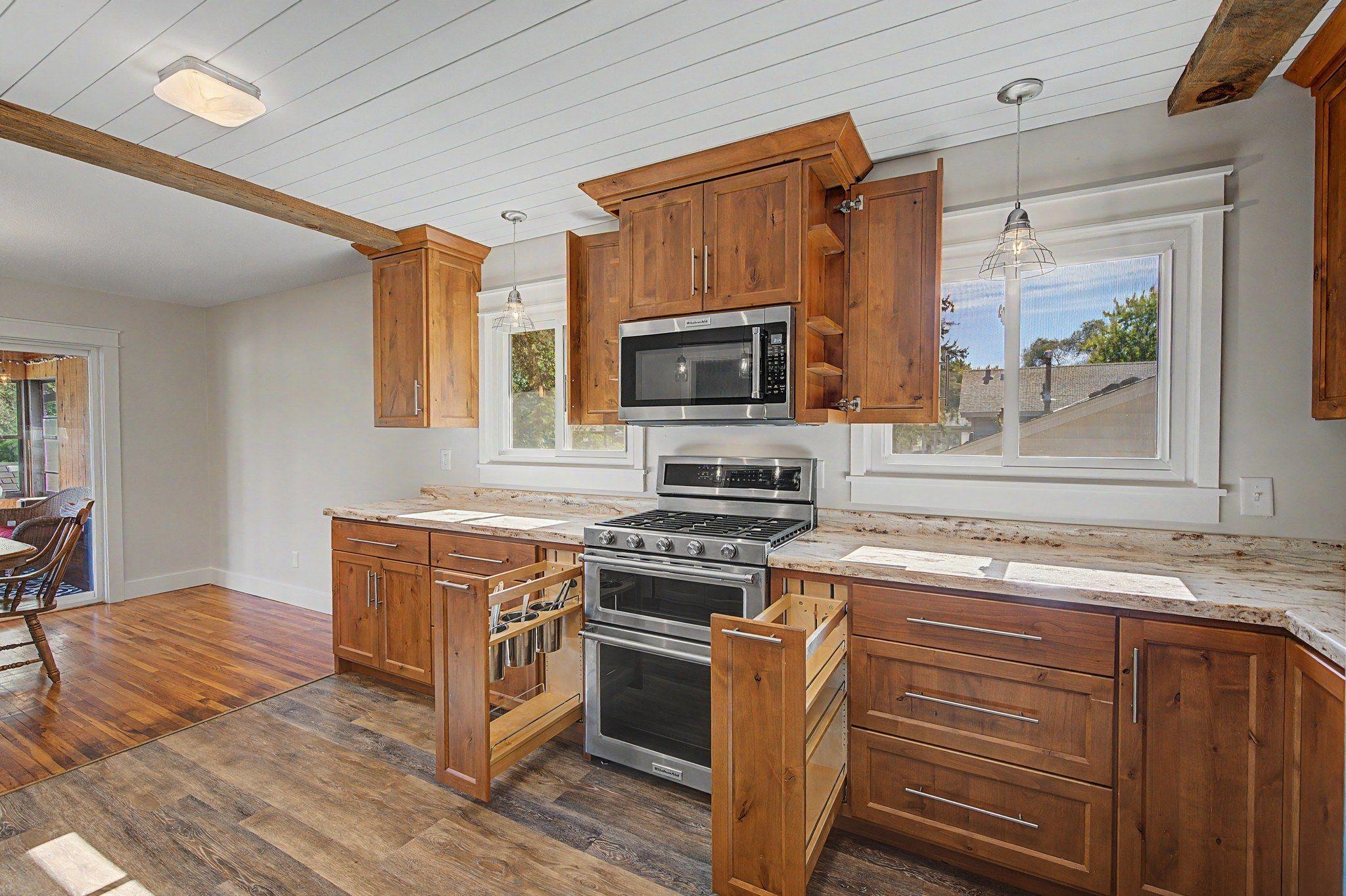 View of Residential at 10496 Thrush Street, Coon Rapids MN 55433, Coon Rapids (7 of 31) - Mike Wilen | Minnesota Team Real Estate