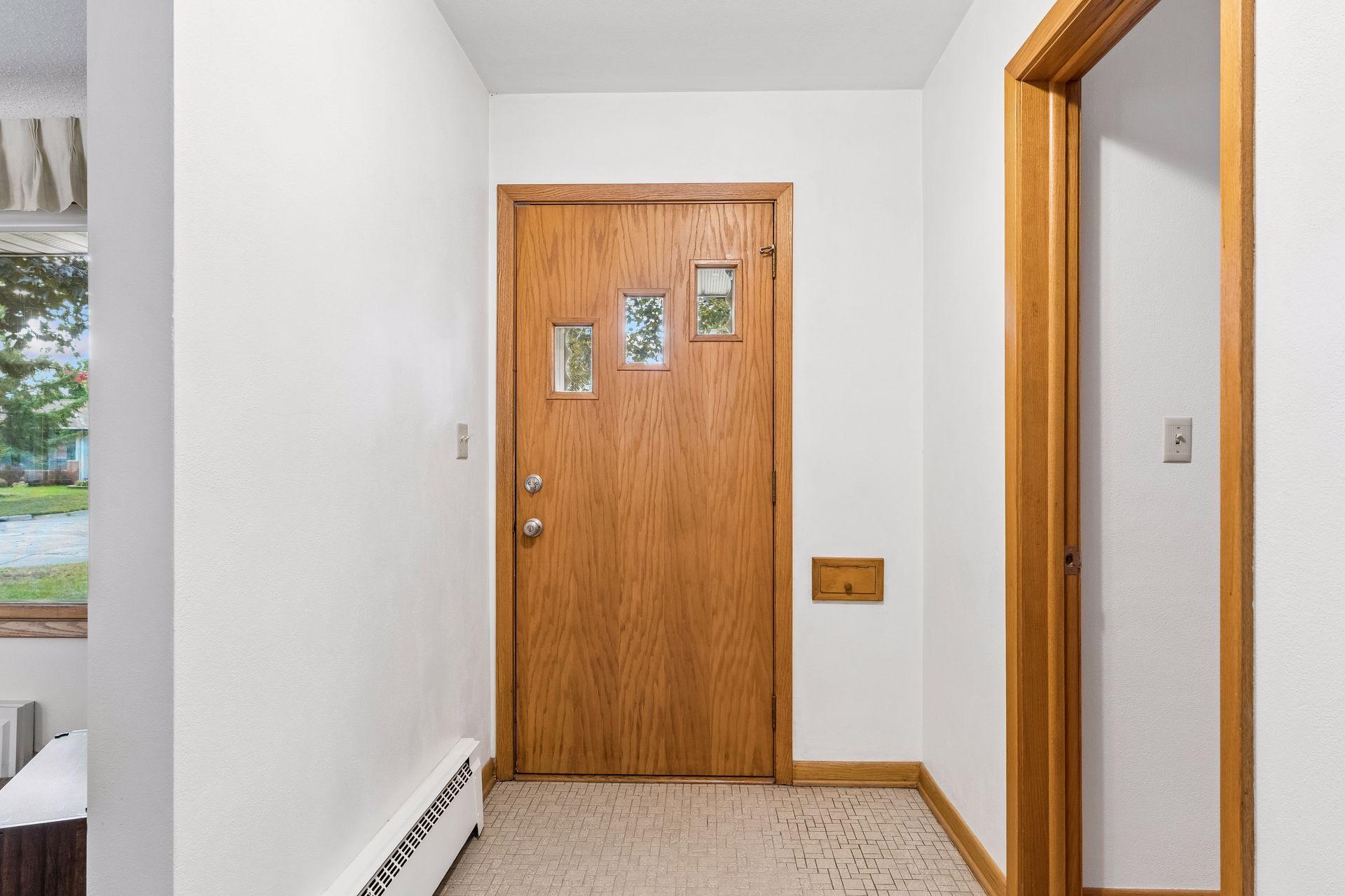 View of Residential at 202 Ash Street, South Saint Paul MN 55075, South Saint Paul (5 of 46) - Mike Wilen | Minnesota Team Real Estate