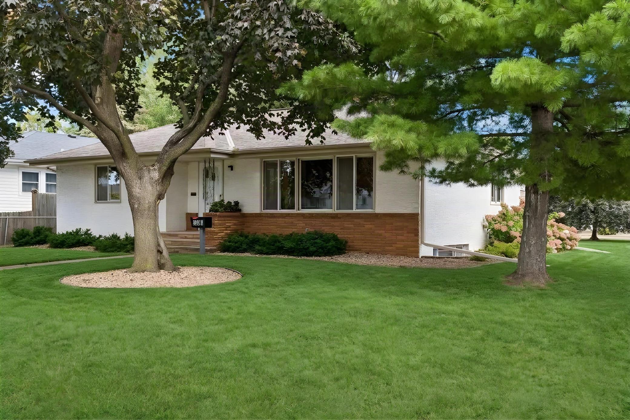 View of Residential at 202 Ash Street, South Saint Paul MN 55075, South Saint Paul (3 of 46) - Mike Wilen | Minnesota Team Real Estate