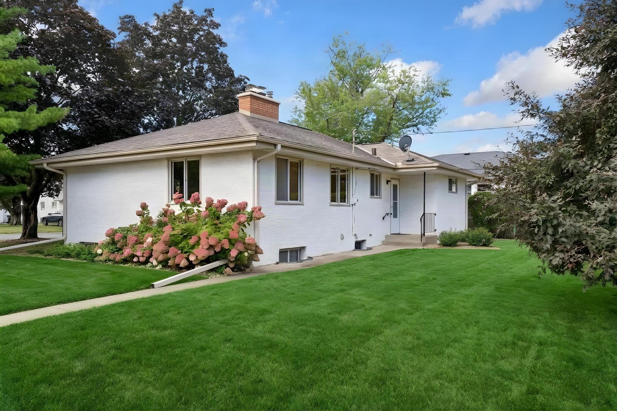View of Residential at 202 Ash Street, South Saint Paul MN 55075, South Saint Paul (42 of 46) - Mike Wilen | Minnesota Team Real Estate