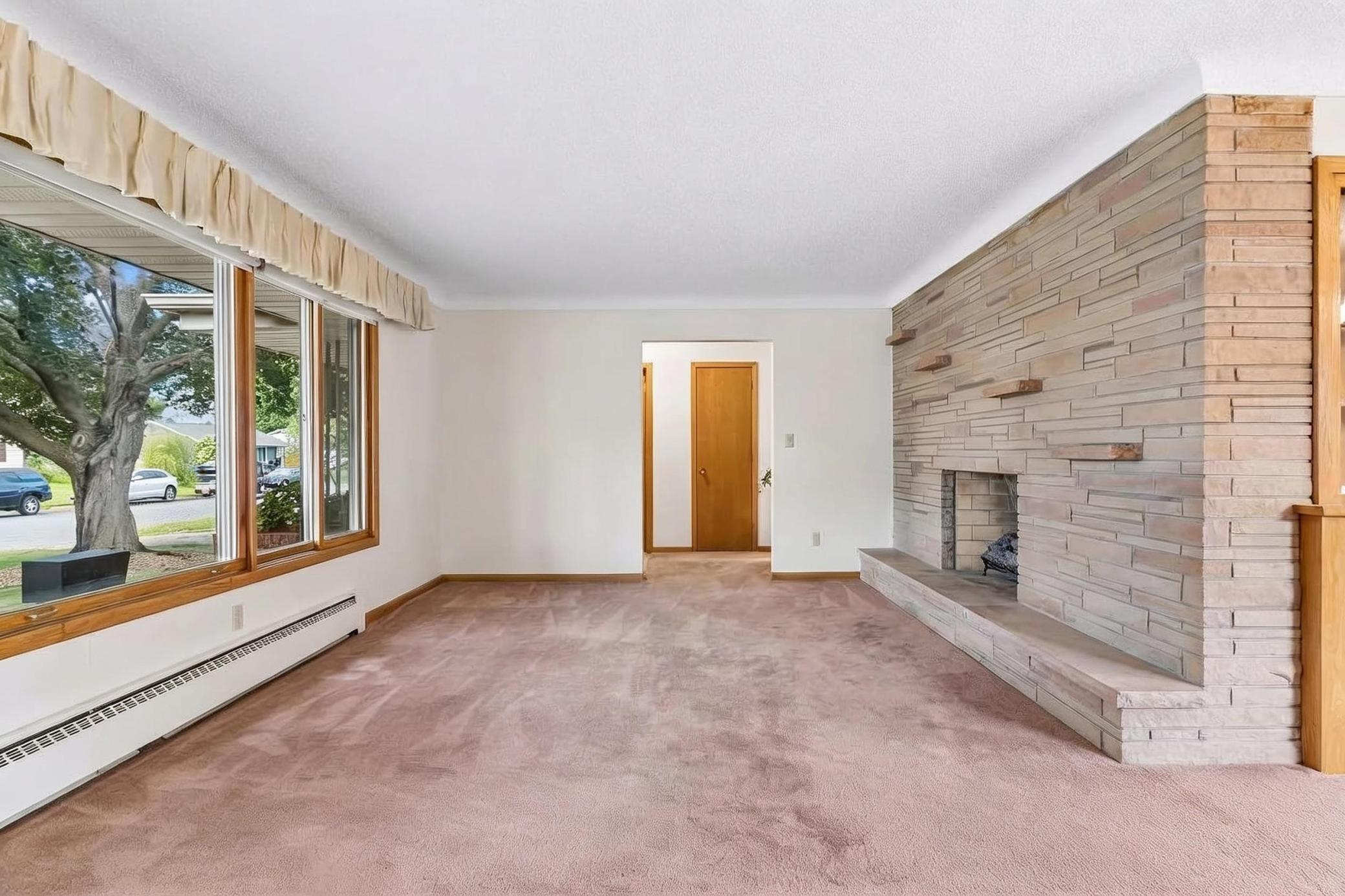 View of Residential at 202 Ash Street, South Saint Paul MN 55075, South Saint Paul (8 of 51) - Mike Wilen | Minnesota Team Real Estate