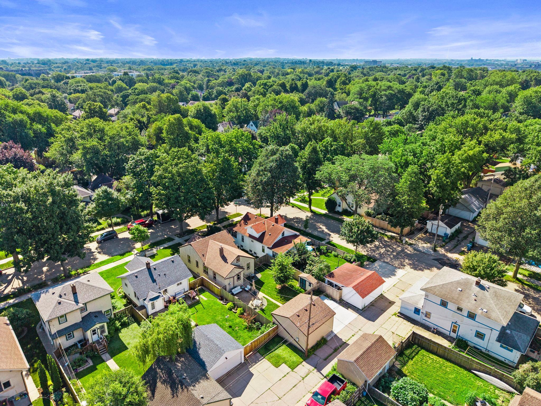 View of Residential at 2704 Garfield Street, Minneapolis MN 55418, Minneapolis (56 of 57) - Mike Wilen | Minnesota Team Real Estate
