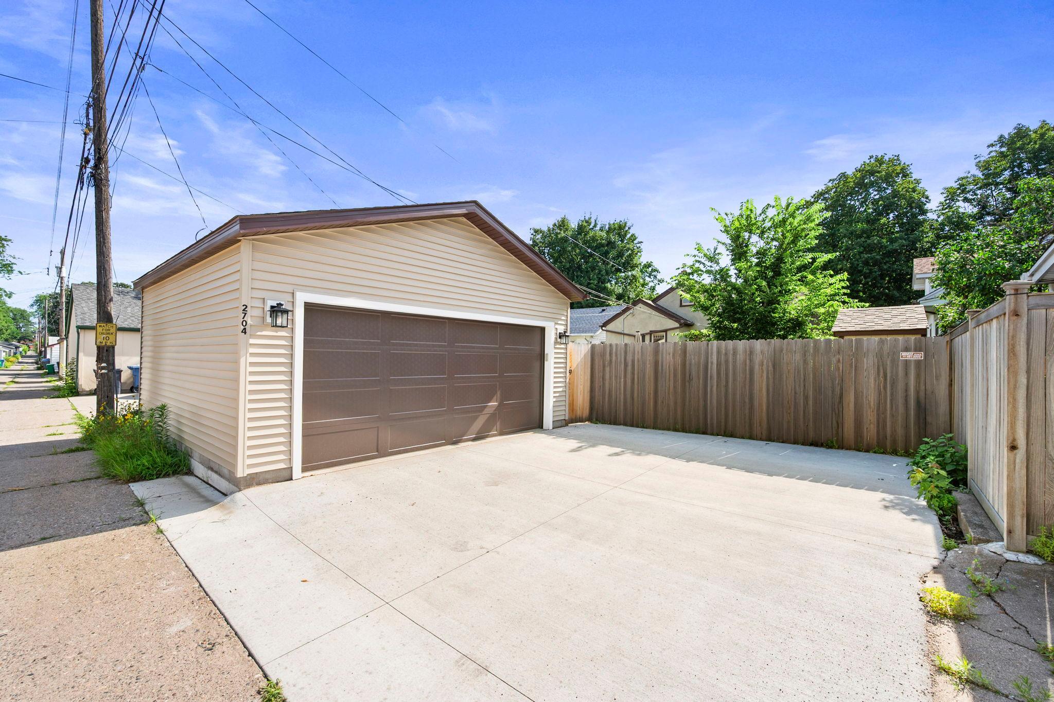 View of Residential at 2704 Garfield Street, Minneapolis MN 55418, Minneapolis (45 of 57) - Mike Wilen | Minnesota Team Real Estate