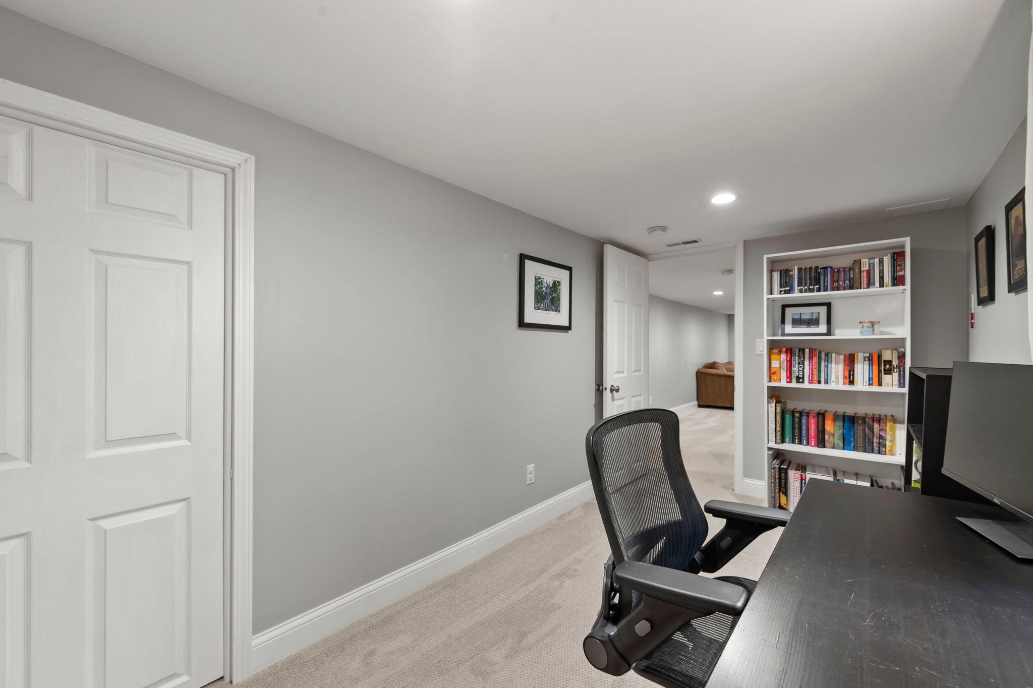 View of Residential at 2704 Garfield Street, Minneapolis MN 55418, Minneapolis (31 of 57) - Mike Wilen | Minnesota Team Real Estate